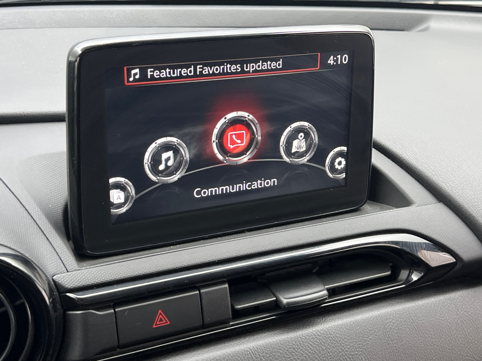 Thumbnail: 2020 Mazda MX-5 Miata - 4