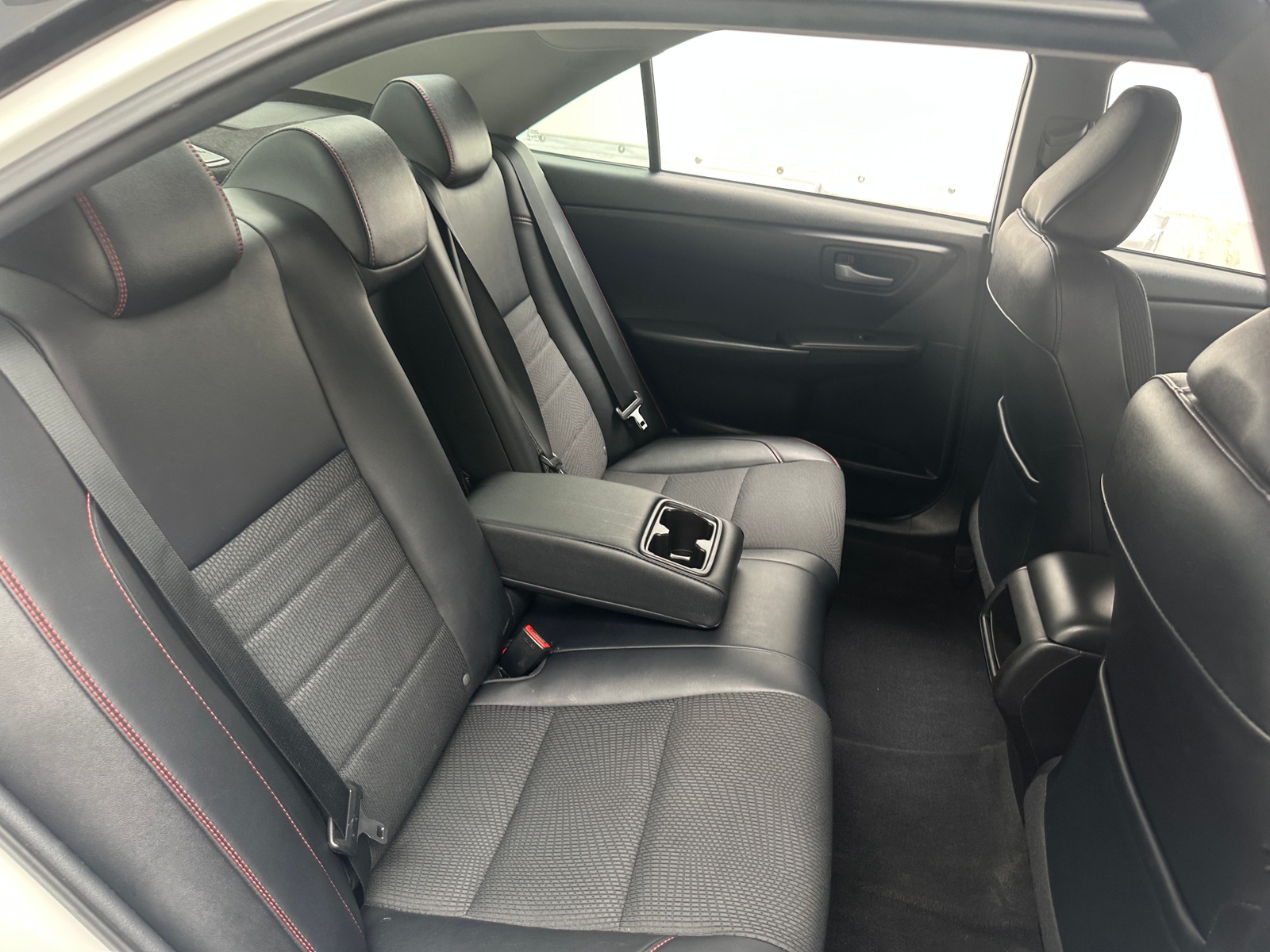 Thumbnail: 2017 Toyota Camry - 6