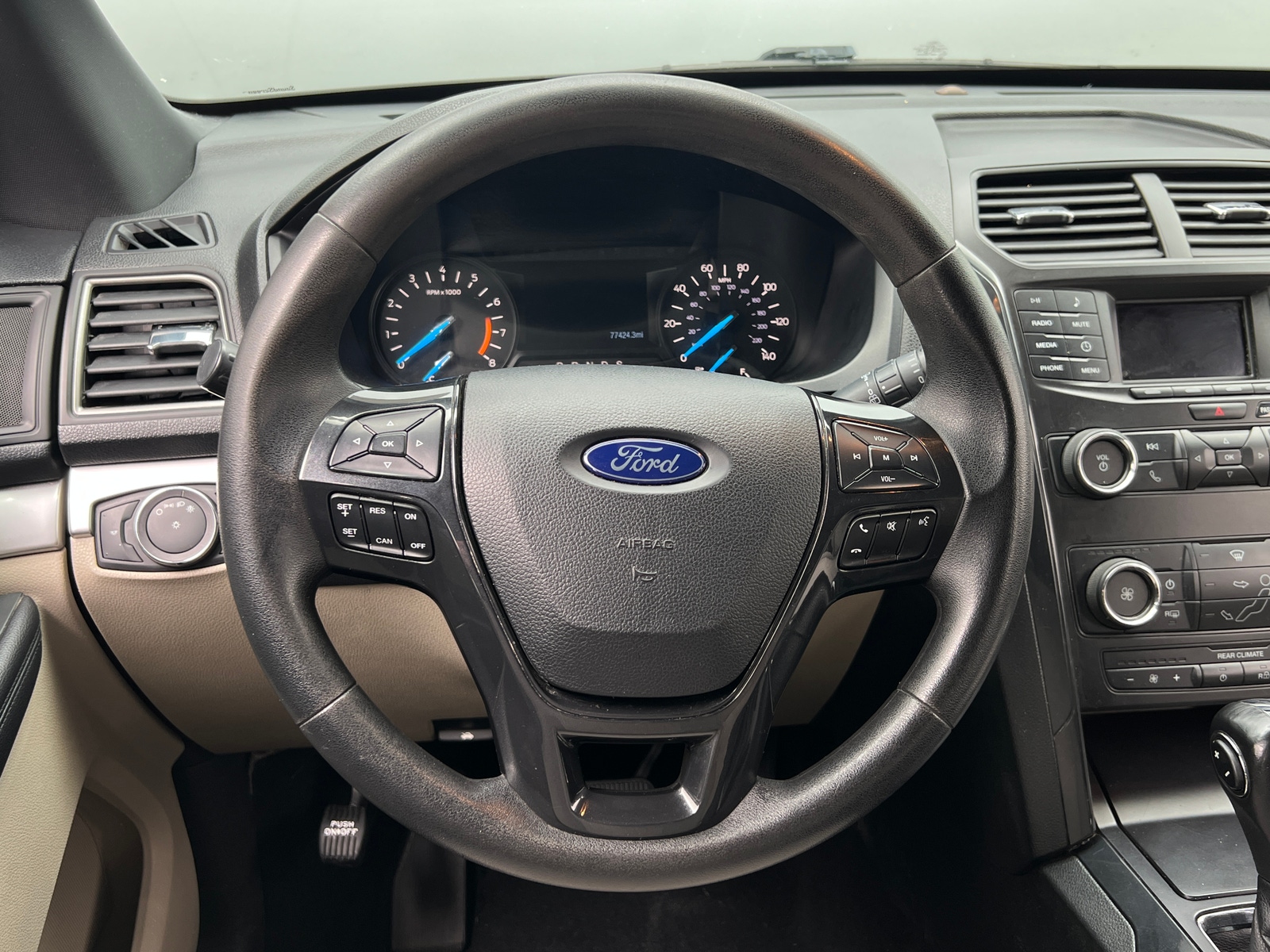 Thumbnail: 2019 Ford Explorer - 5