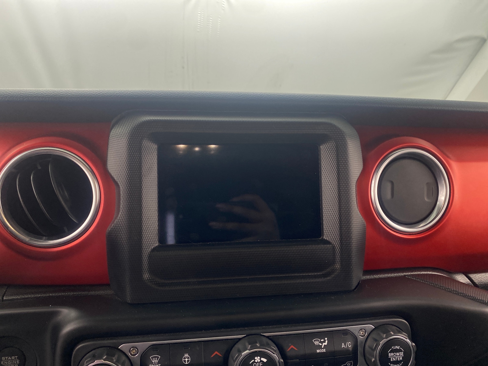 Thumbnail: 2021 Jeep Gladiator - 4