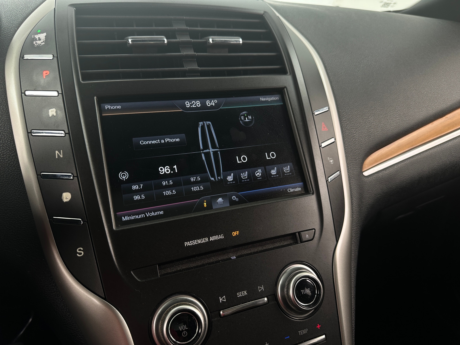 Thumbnail: 2015 Lincoln MKC - 3