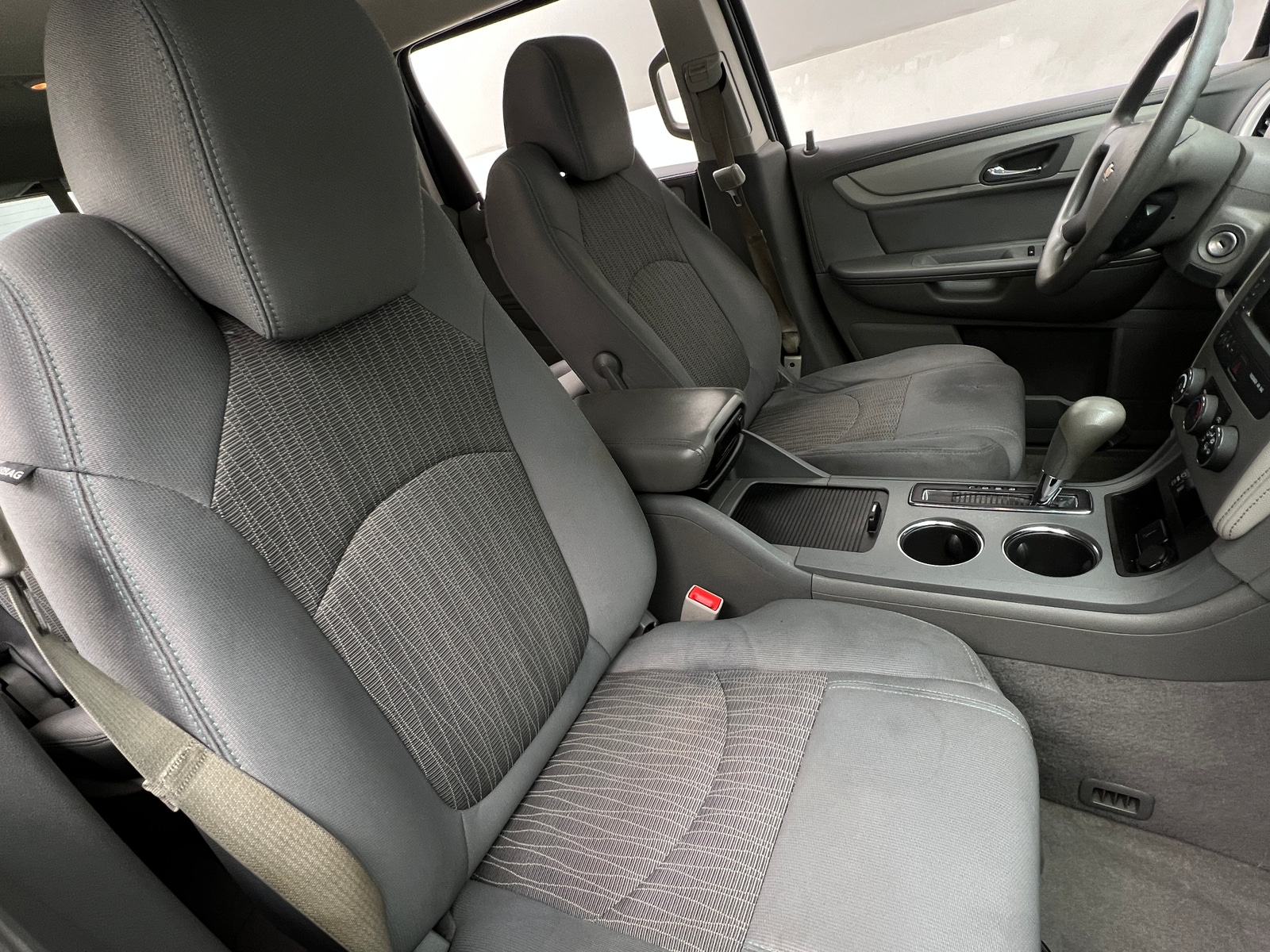 Thumbnail: 2017 Chevrolet Traverse - 2