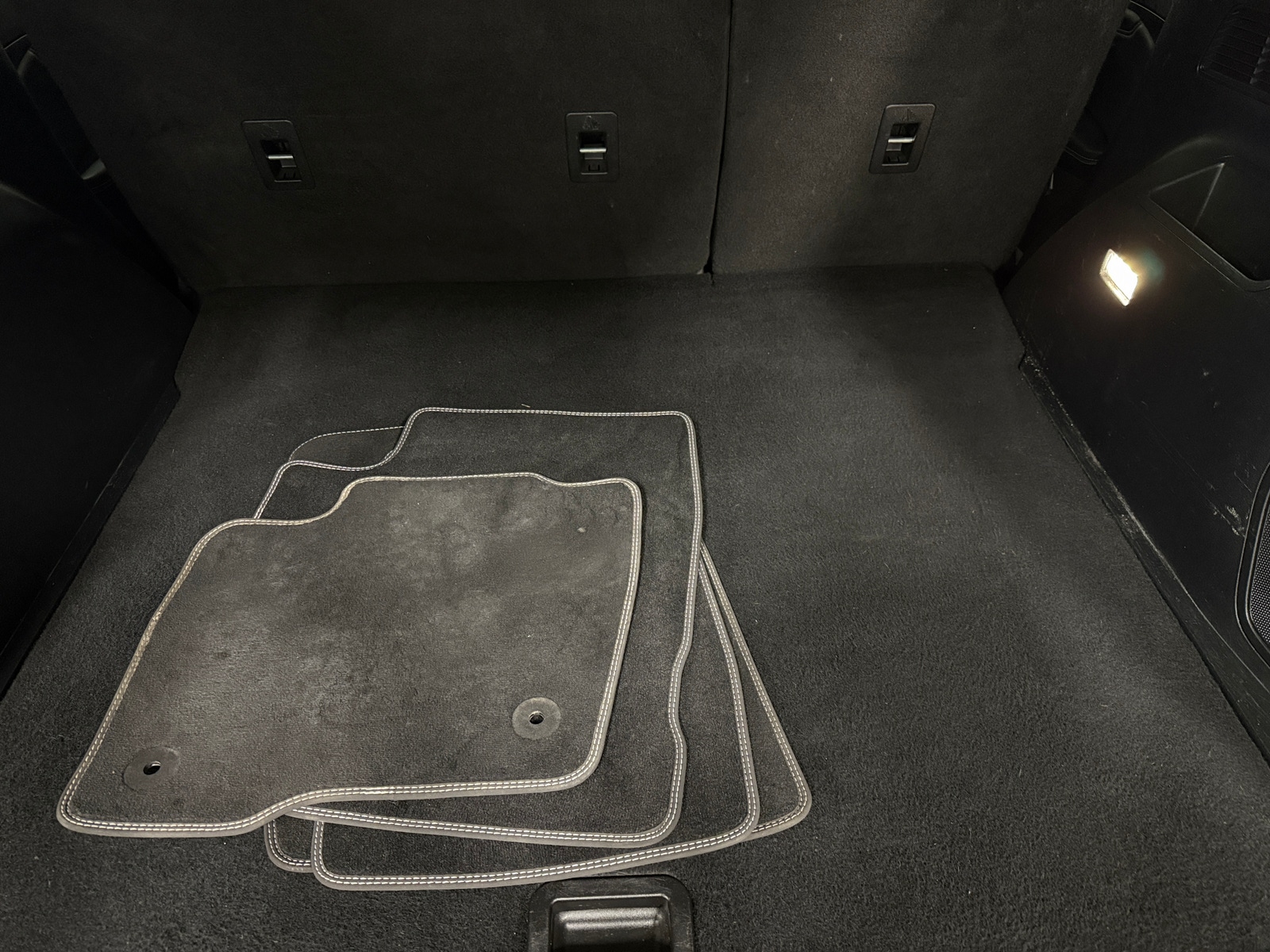 Thumbnail: 2021 Ford Edge - 6