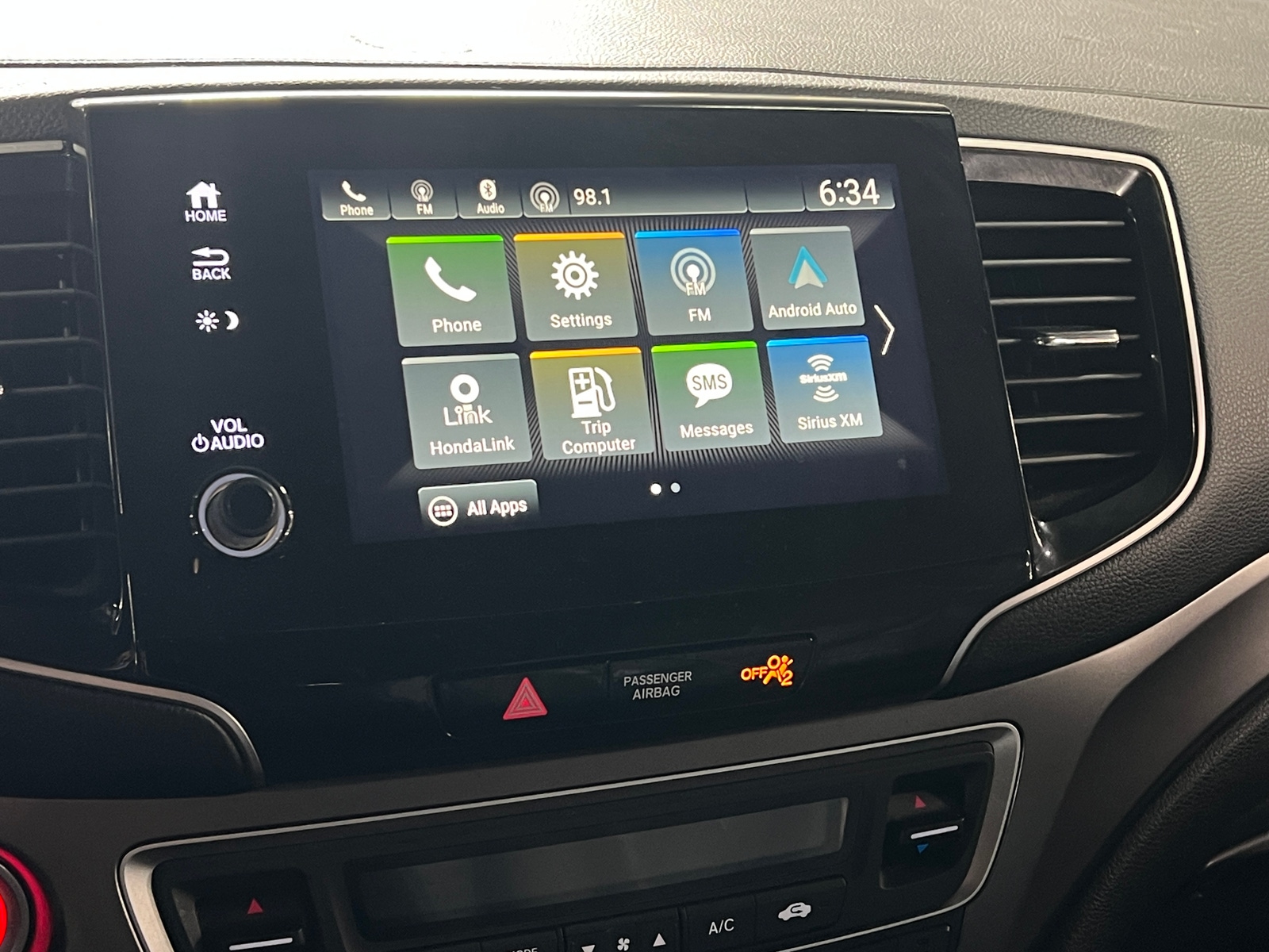 Thumbnail: 2019 Honda Pilot - 3