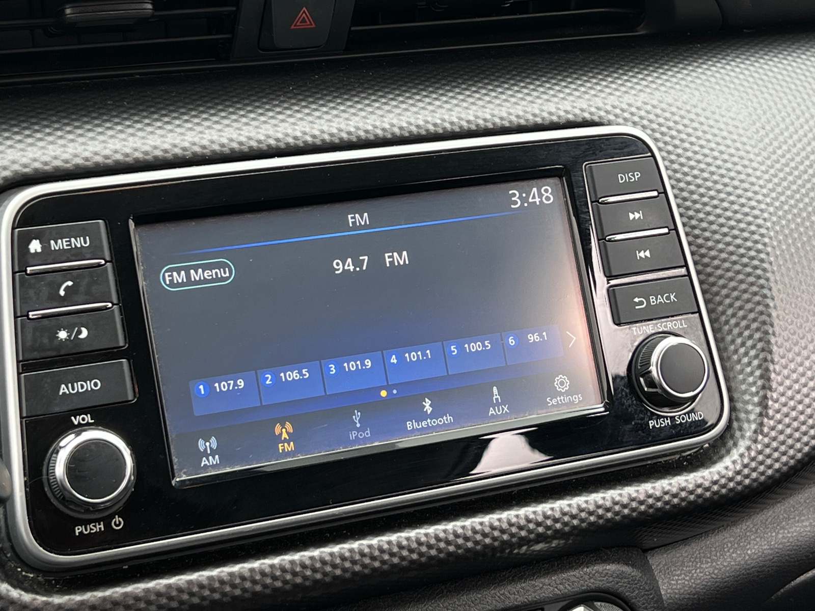 Thumbnail: 2018 Nissan Kicks - 4