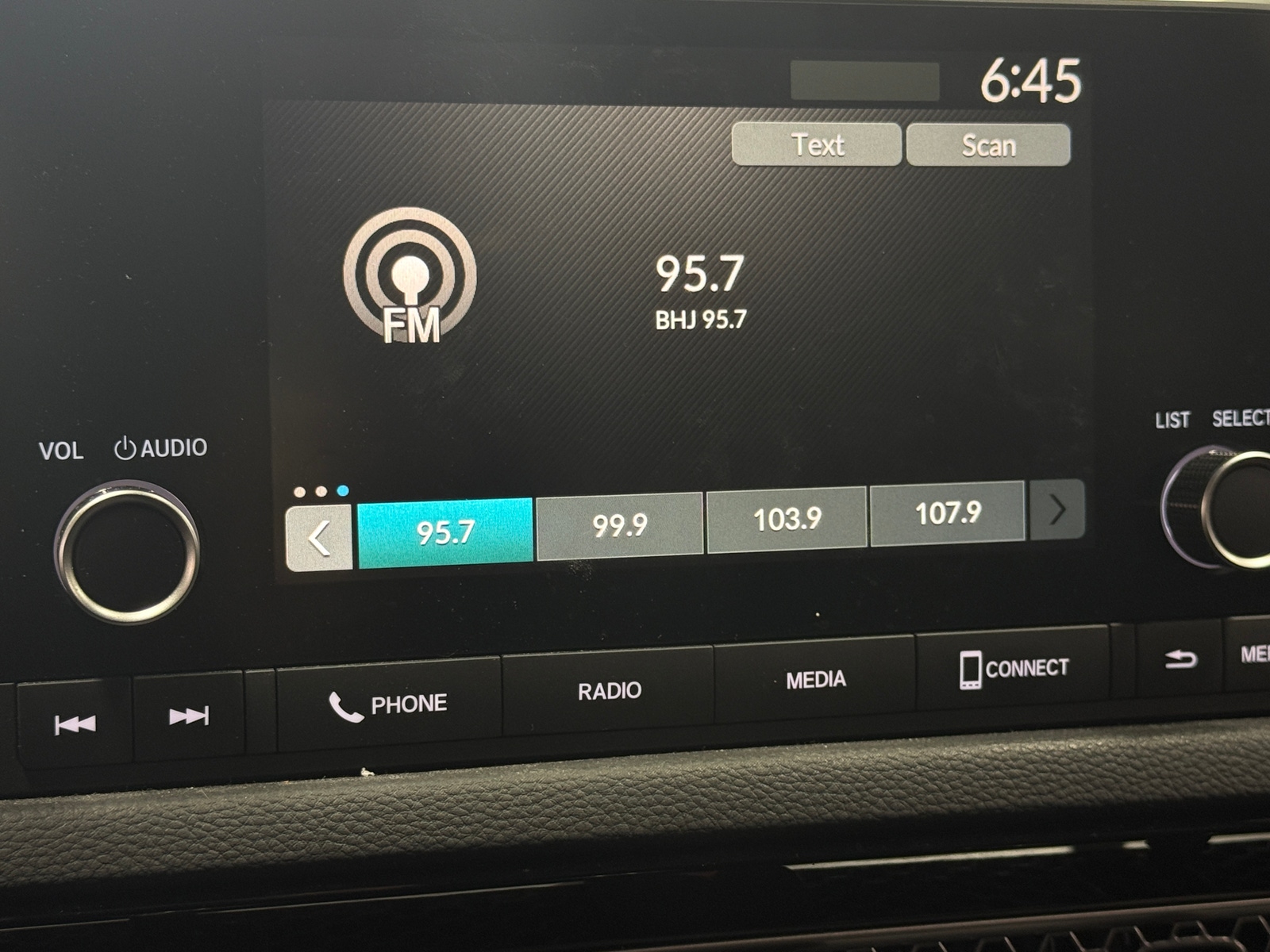 Thumbnail: 2023 Honda Civic - 4