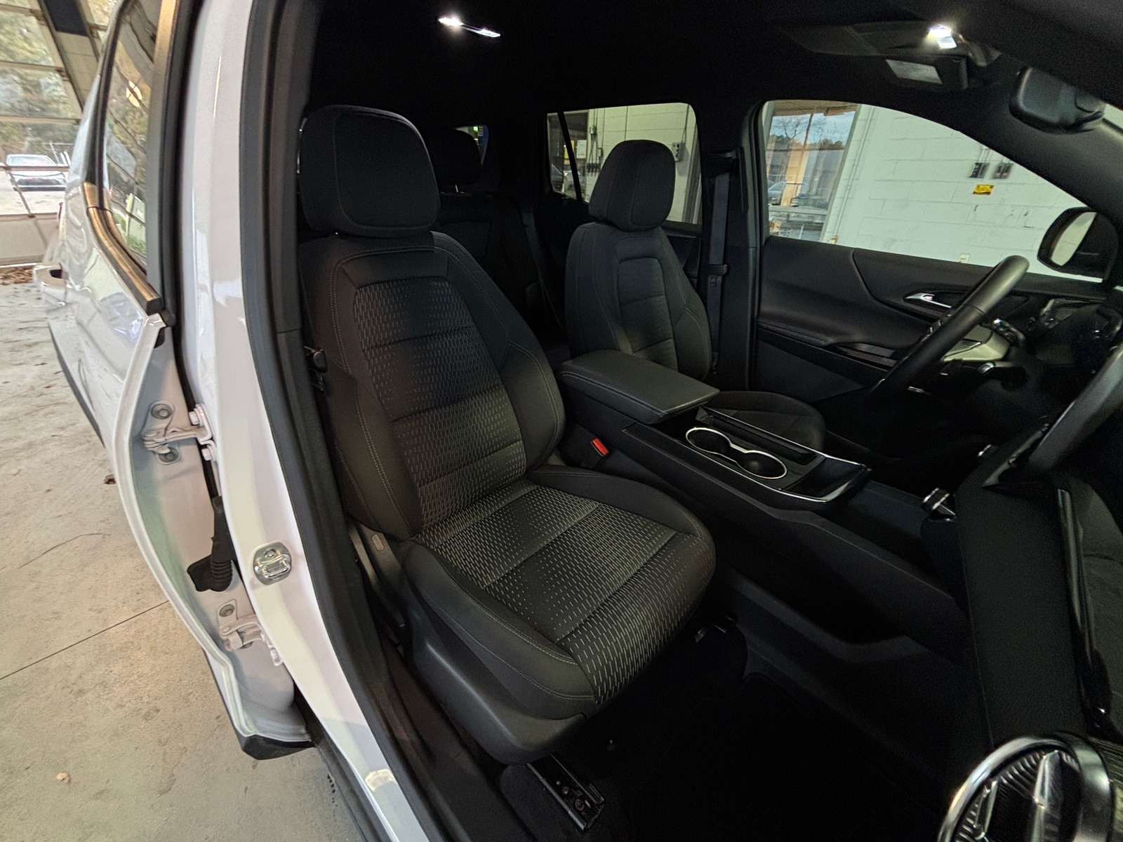 Thumbnail: 2025 Chevrolet Equinox - 2