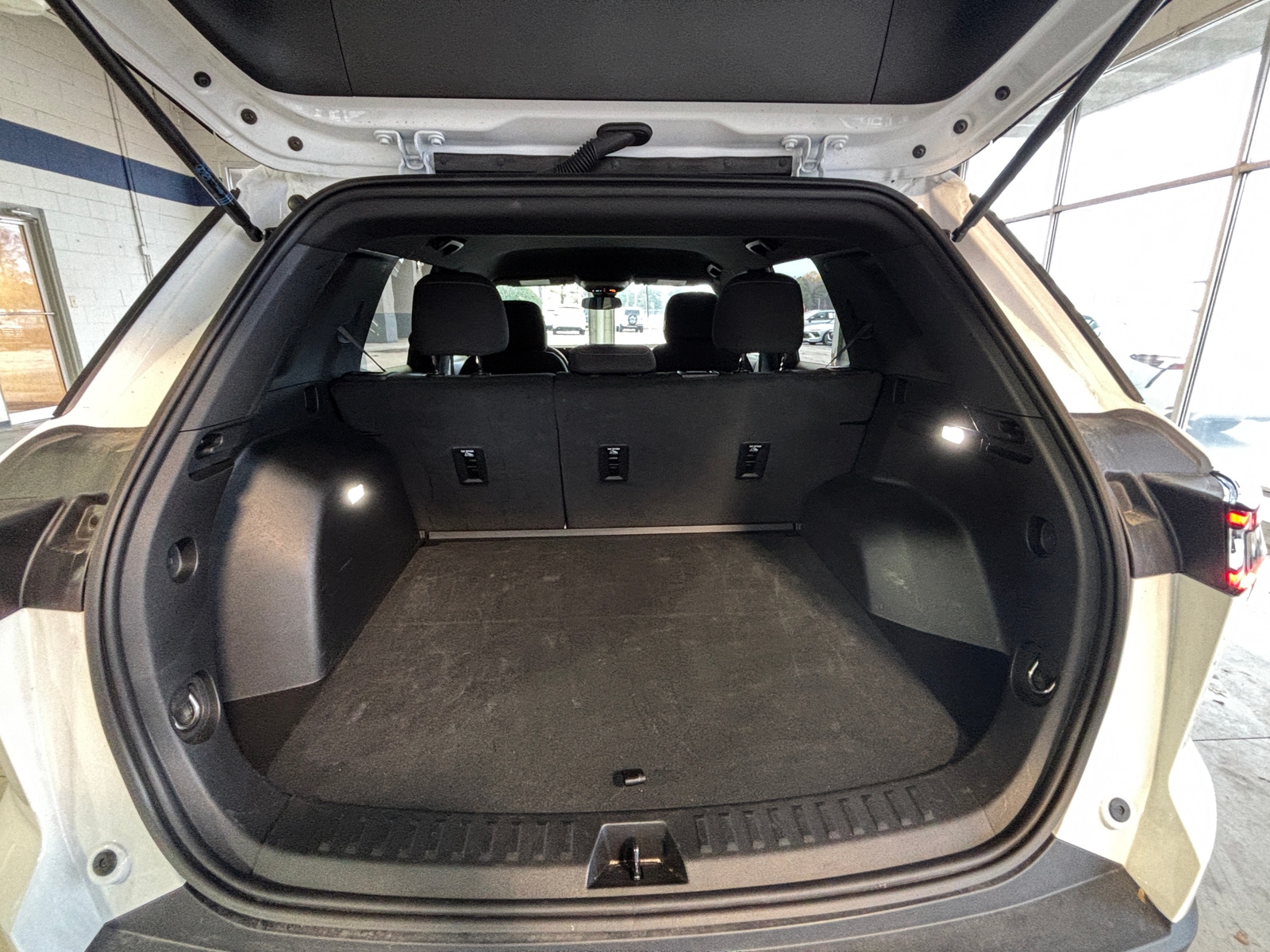 Thumbnail: 2025 Chevrolet Equinox - 6