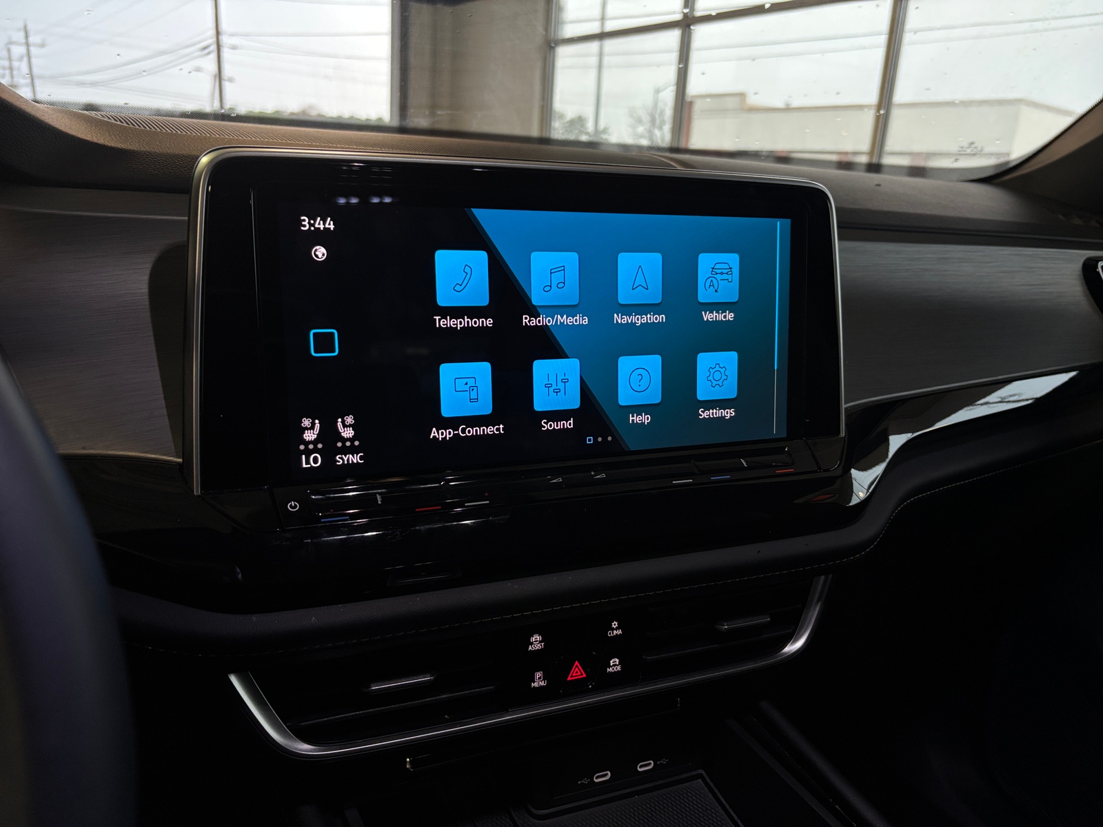 Thumbnail: 2025 Volkswagen Atlas - 4