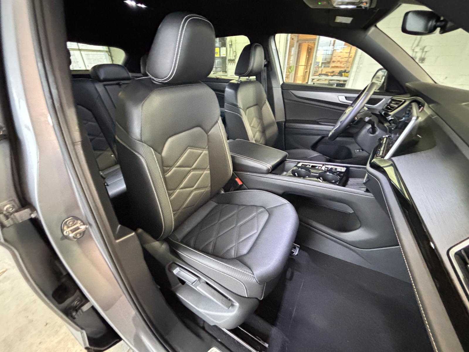 Thumbnail: 2025 Volkswagen Atlas - 2