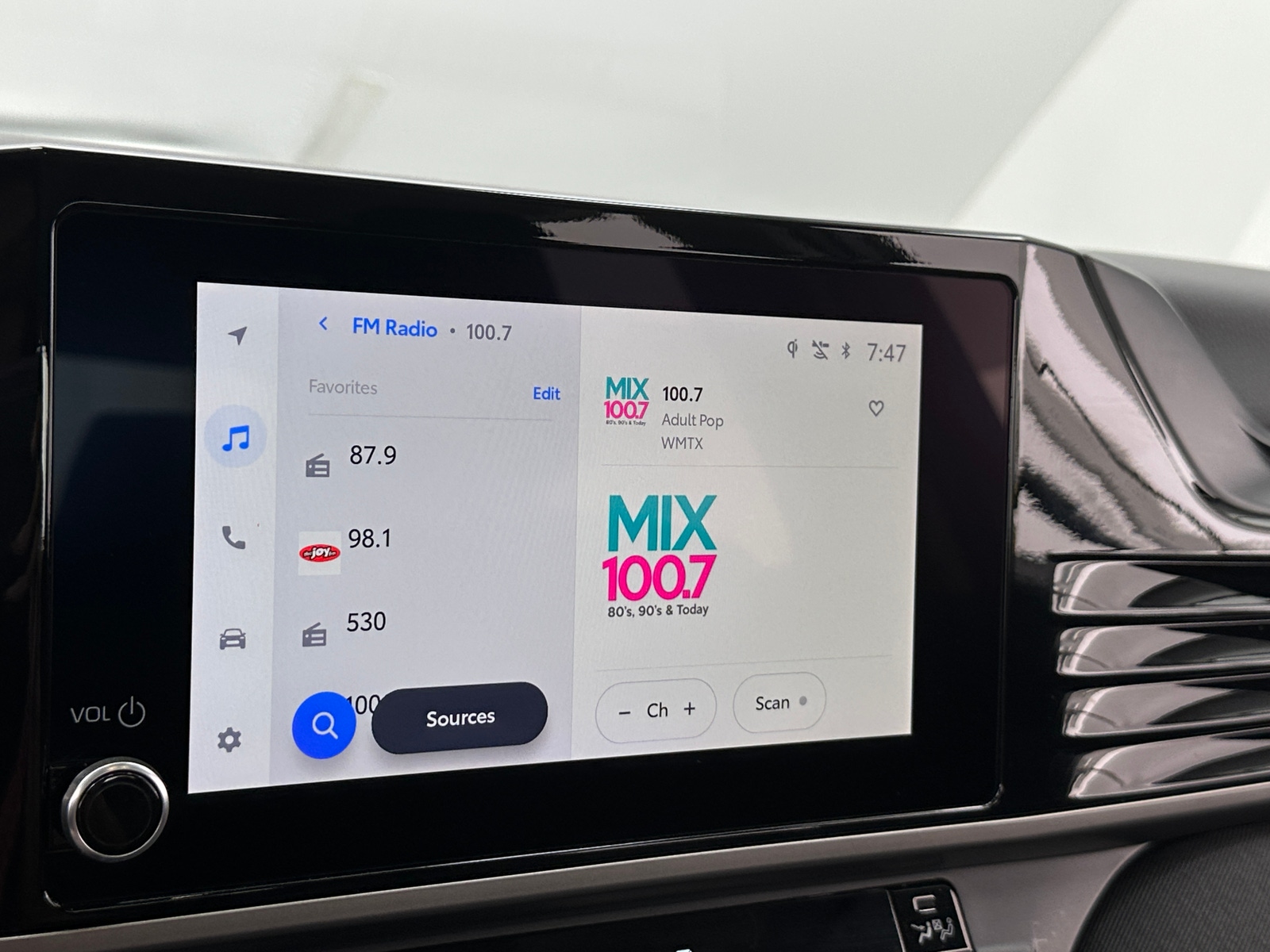 Thumbnail: 2025 Toyota Camry - 4