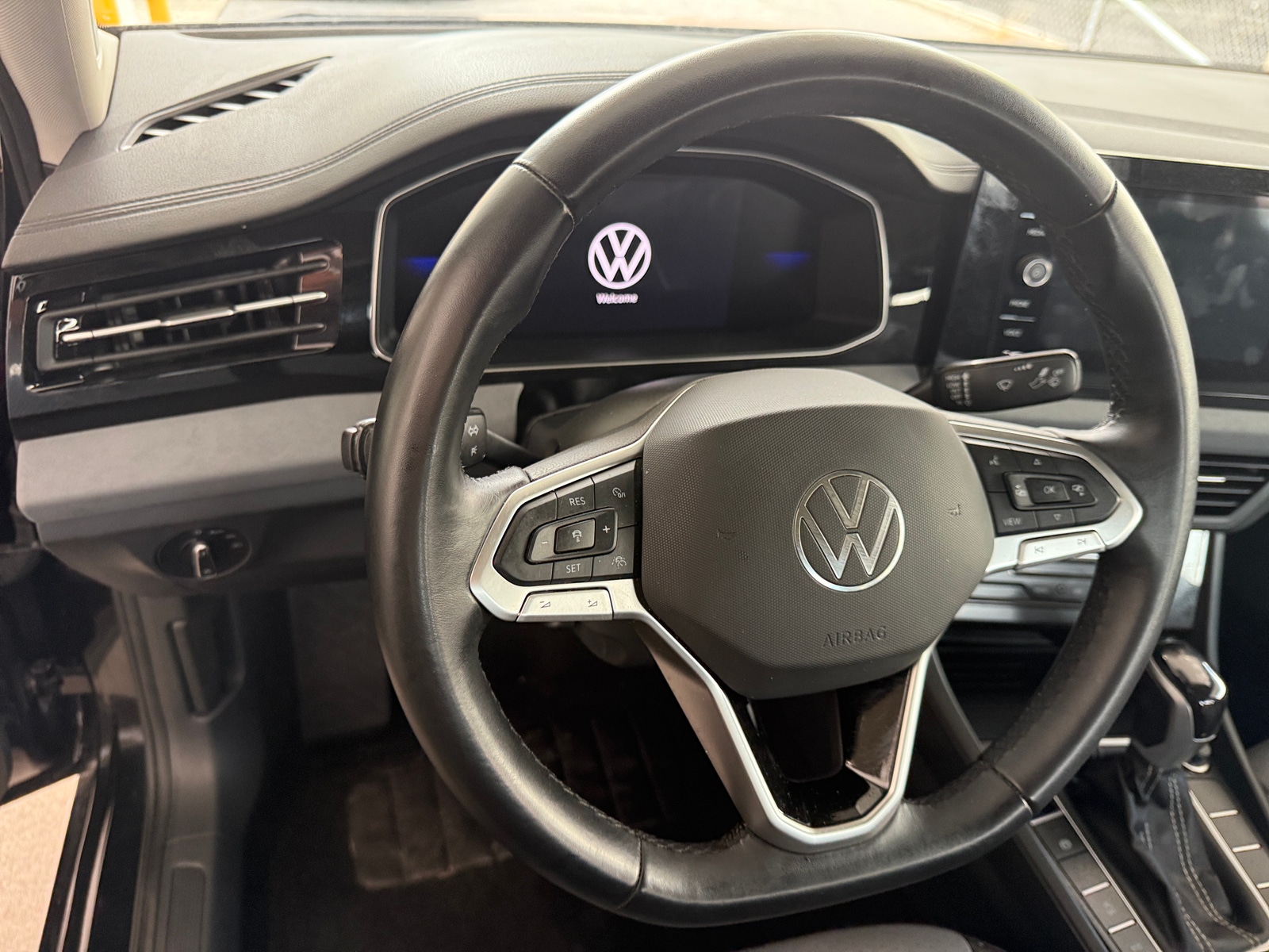 Thumbnail: 2025 Volkswagen Jetta - 5