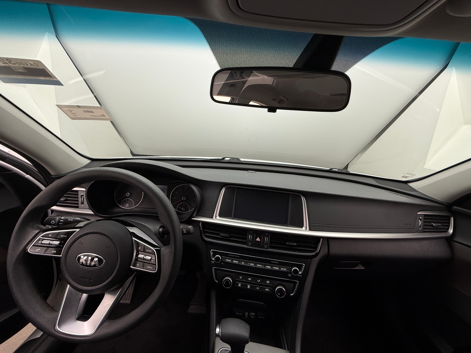 Thumbnail: 2020 Kia Optima - 3