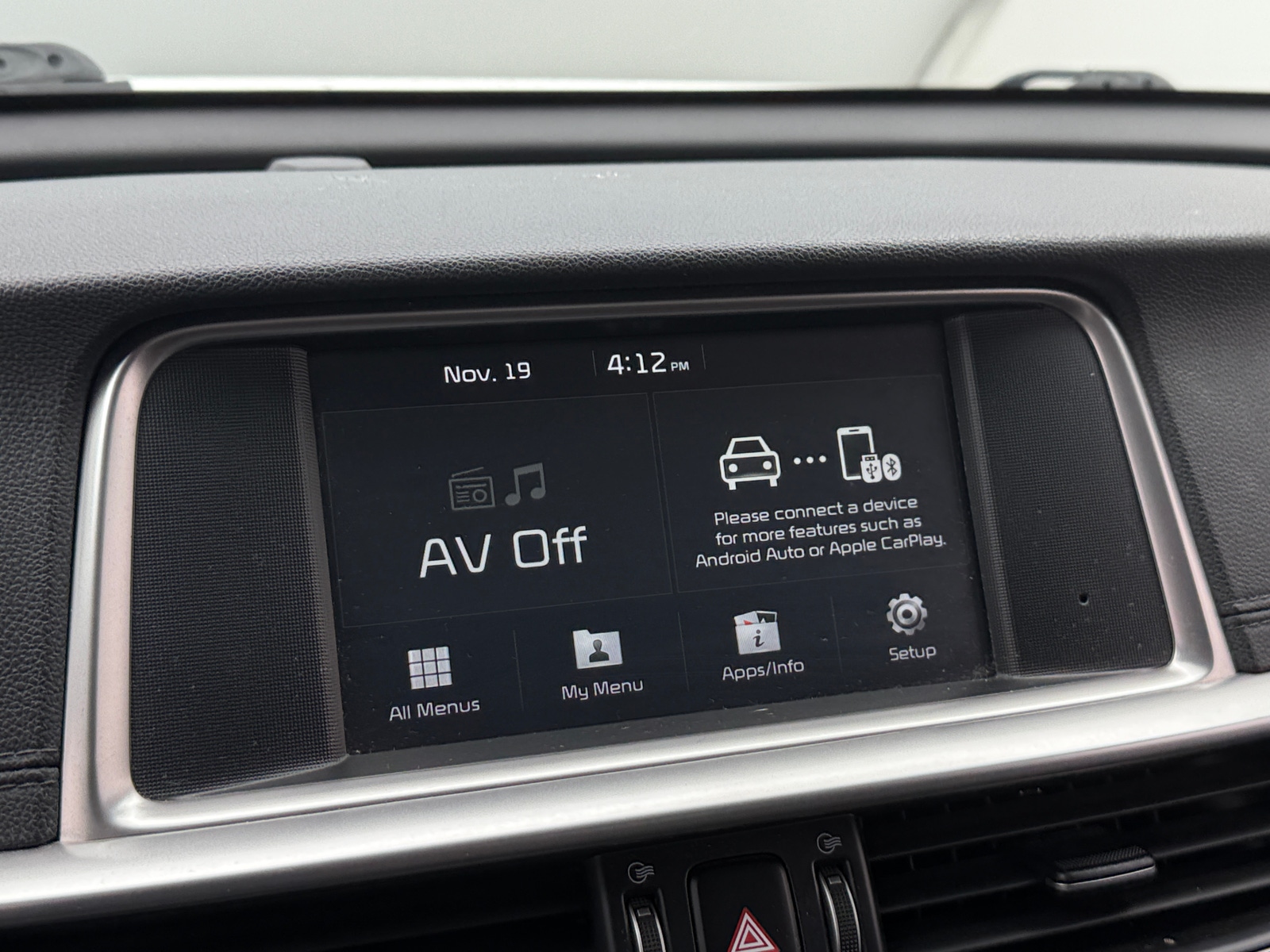 Thumbnail: 2020 Kia Optima - 4