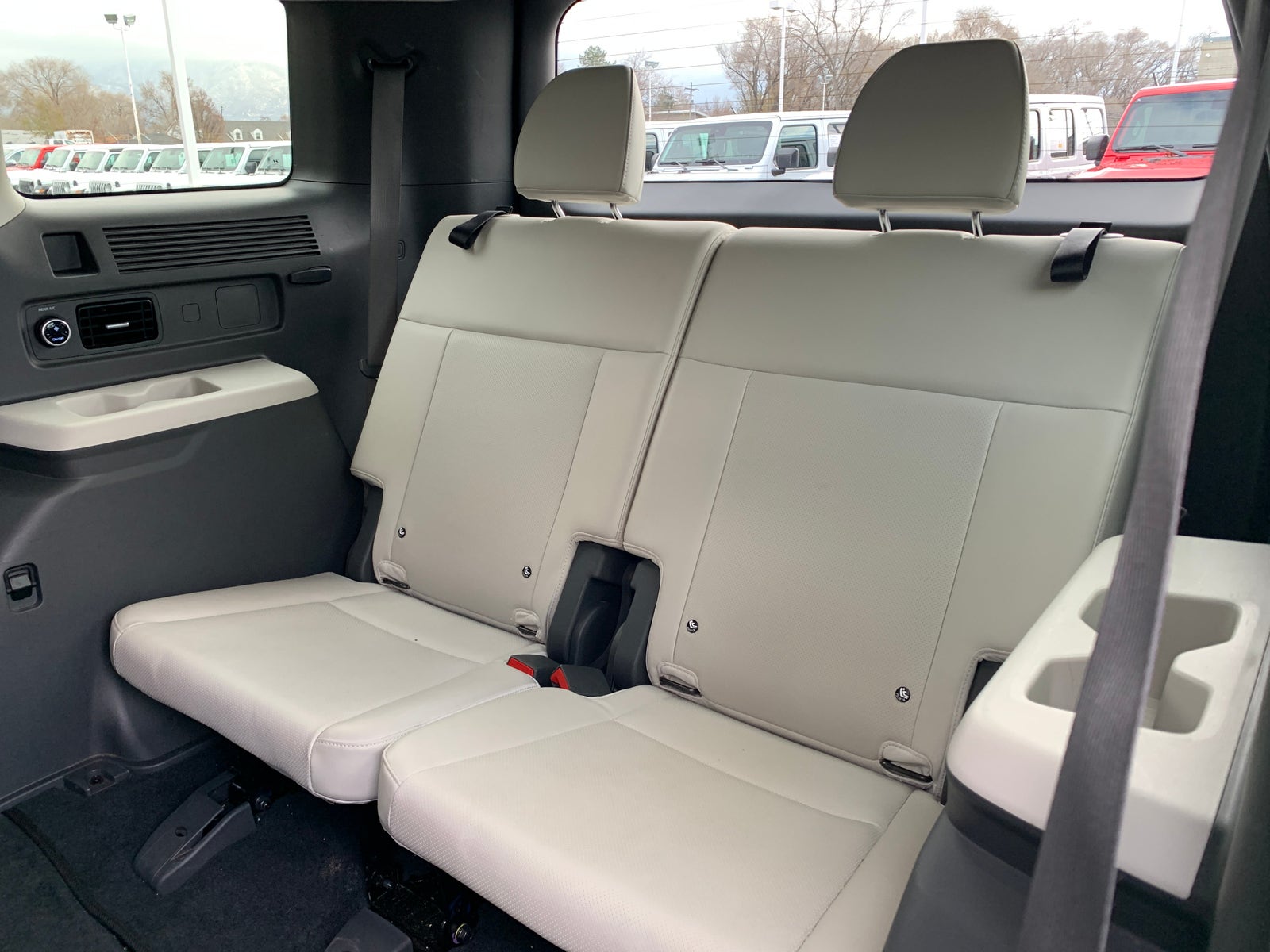 Thumbnail: 2025 Hyundai Santa Fe - 5