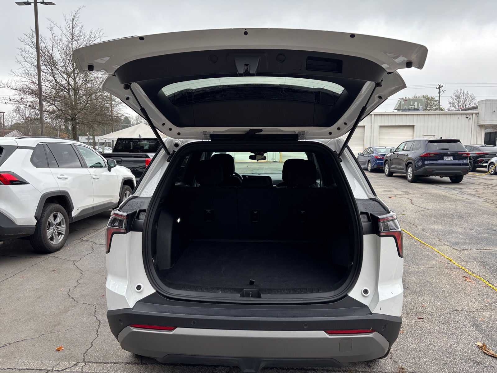 Thumbnail: 2025 Chevrolet Equinox - 6