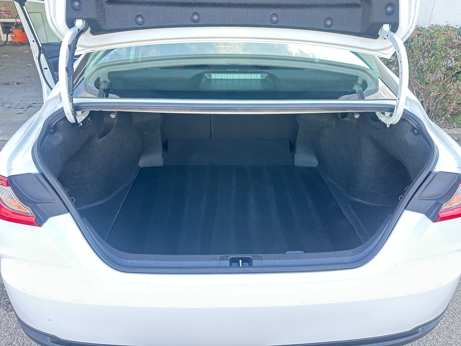 Thumbnail: 2025 Toyota Camry - 6