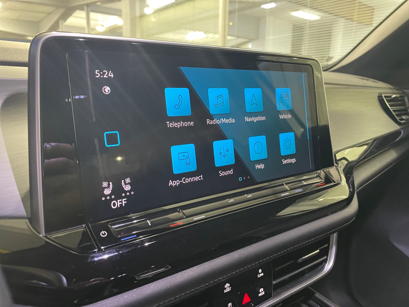 Thumbnail: 2025 Volkswagen Atlas - 3