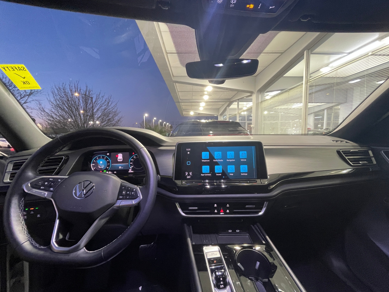 Thumbnail: 2025 Volkswagen Atlas - 2