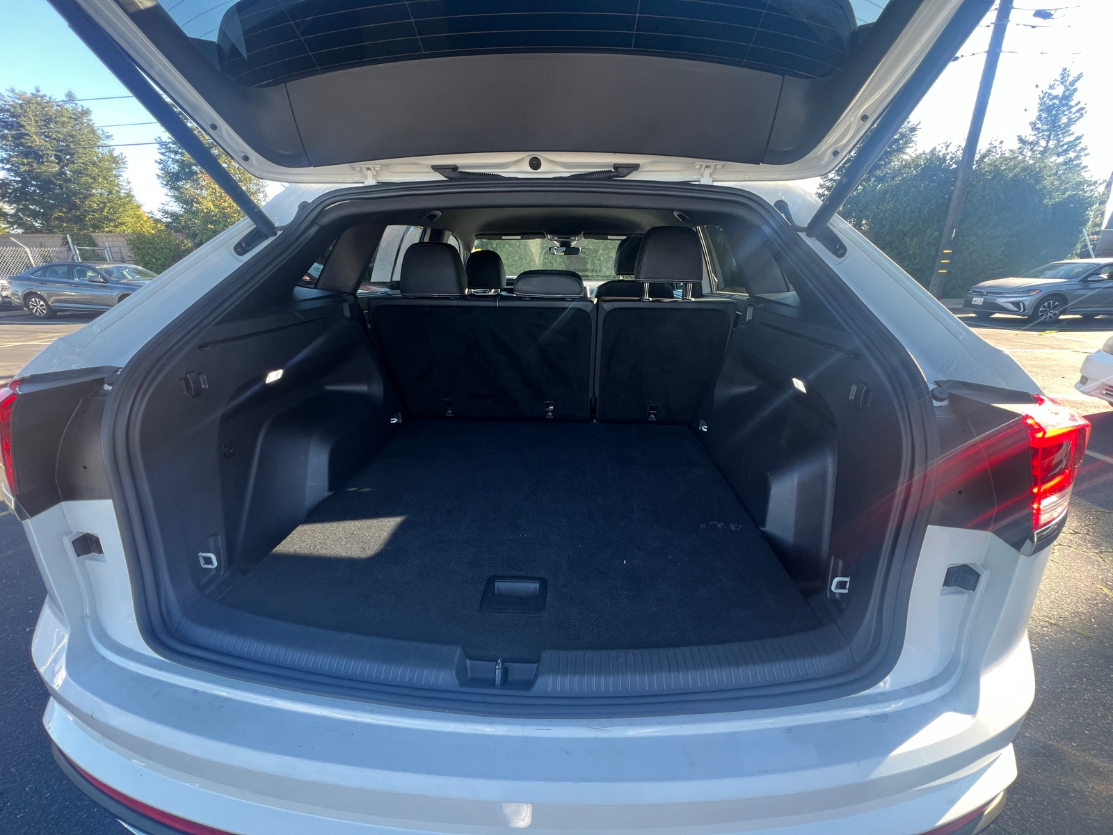 Thumbnail: 2025 Volkswagen Atlas - 5