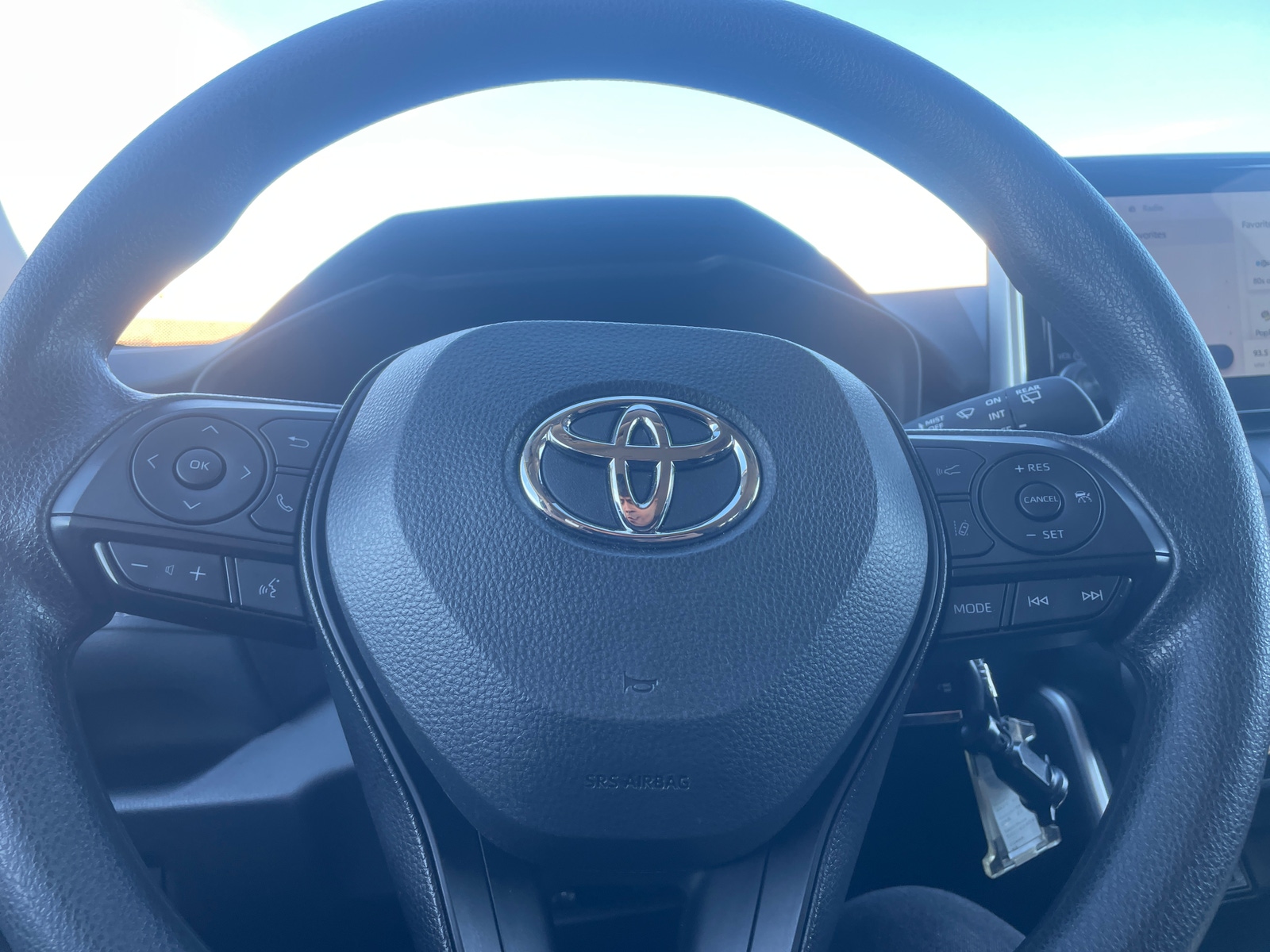 Thumbnail: 2025 Toyota RAV4 - 5