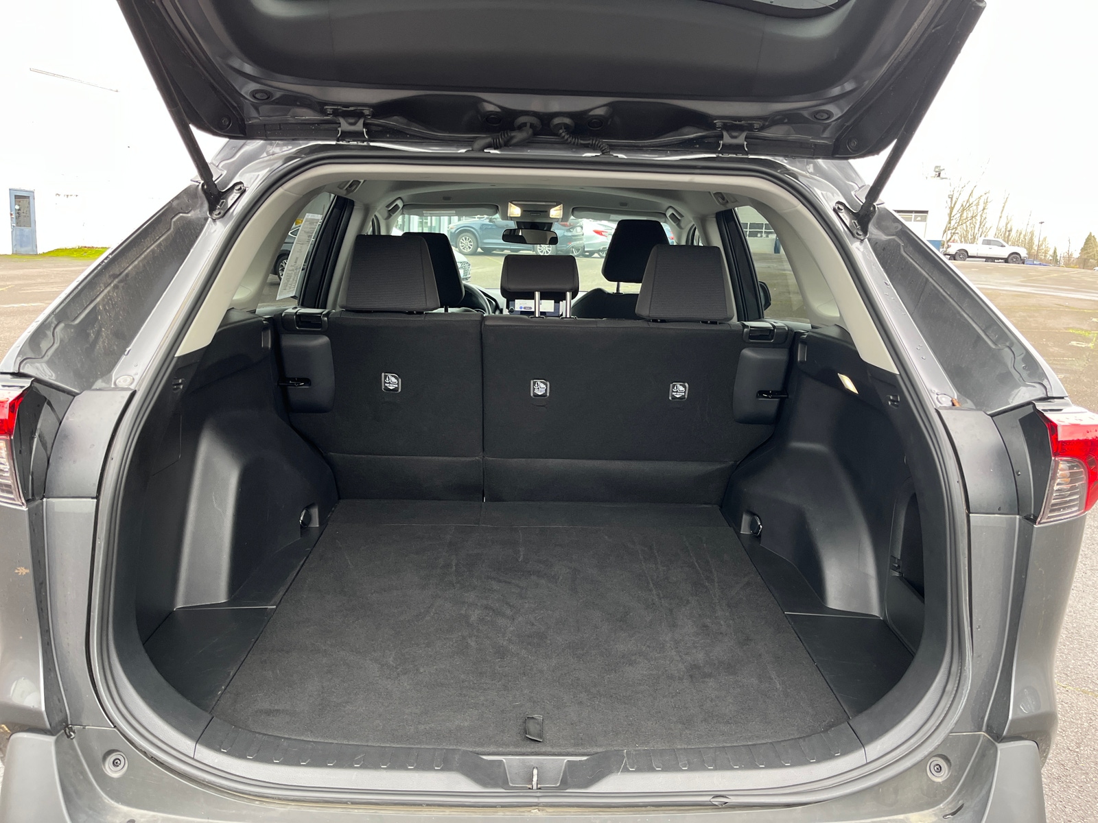 Thumbnail: 2025 Toyota RAV4 - 6