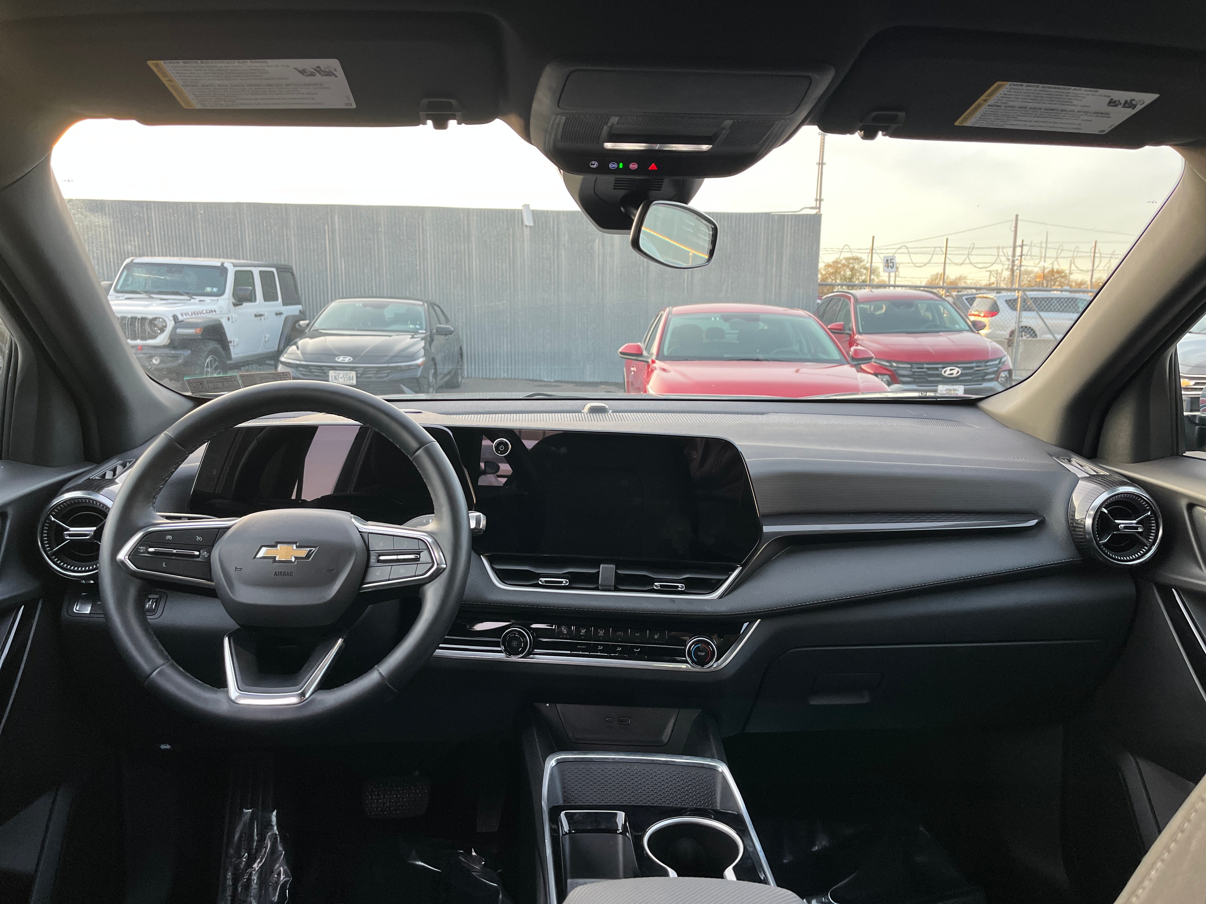 Thumbnail: 2025 Chevrolet Equinox - 3