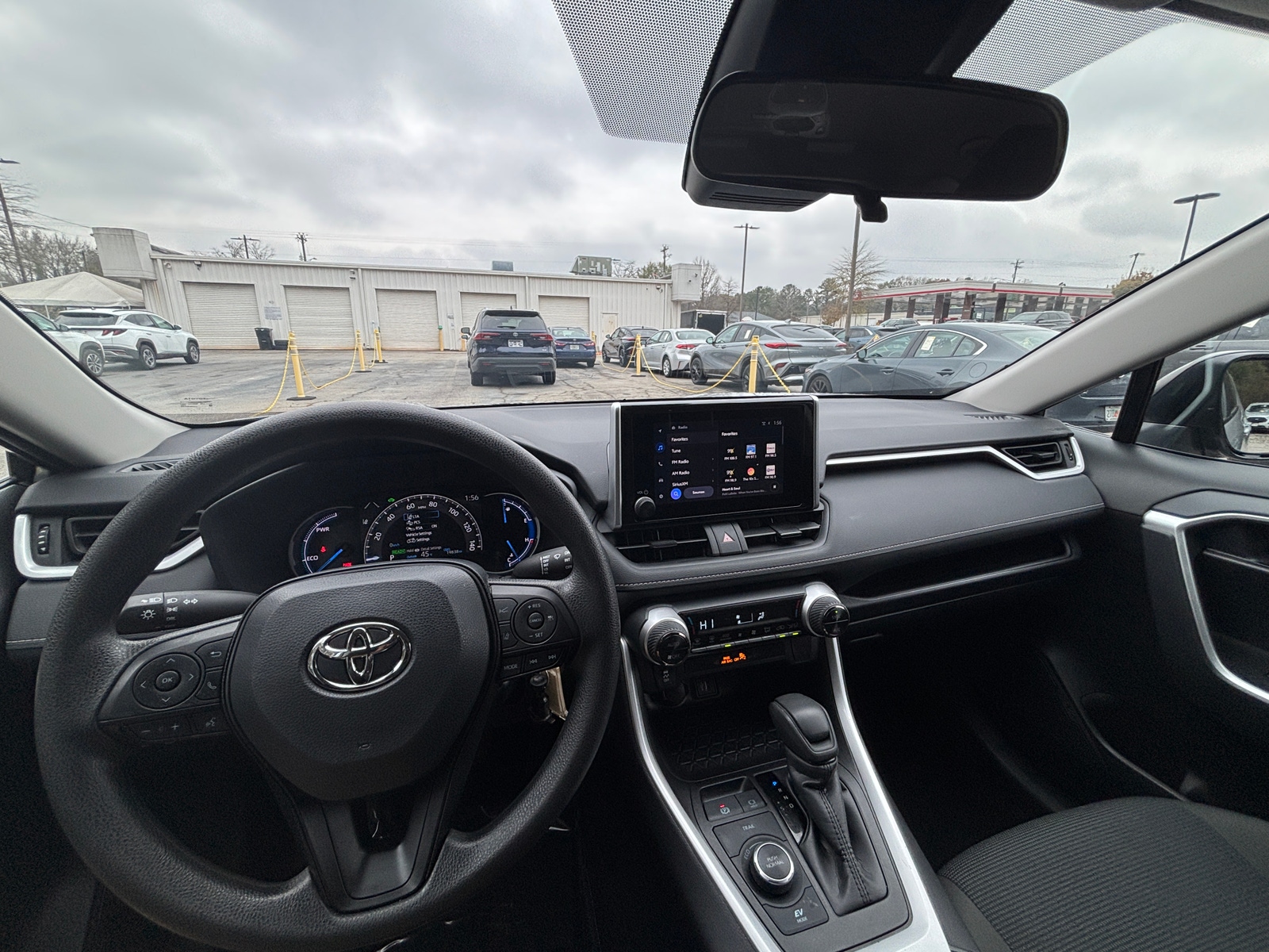 Thumbnail: 2025 Toyota RAV4 - 3