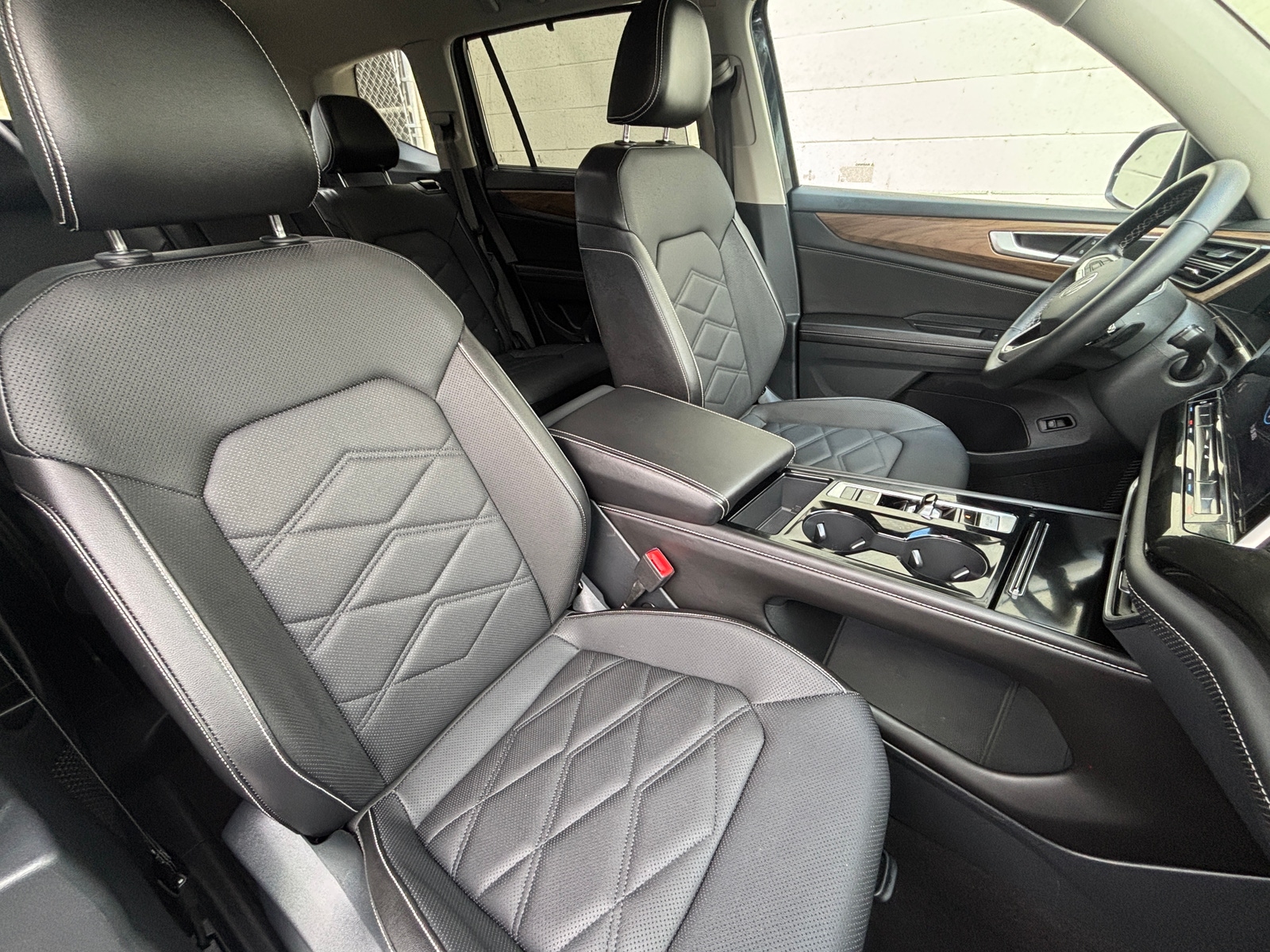 Thumbnail: 2025 Volkswagen Atlas - 2