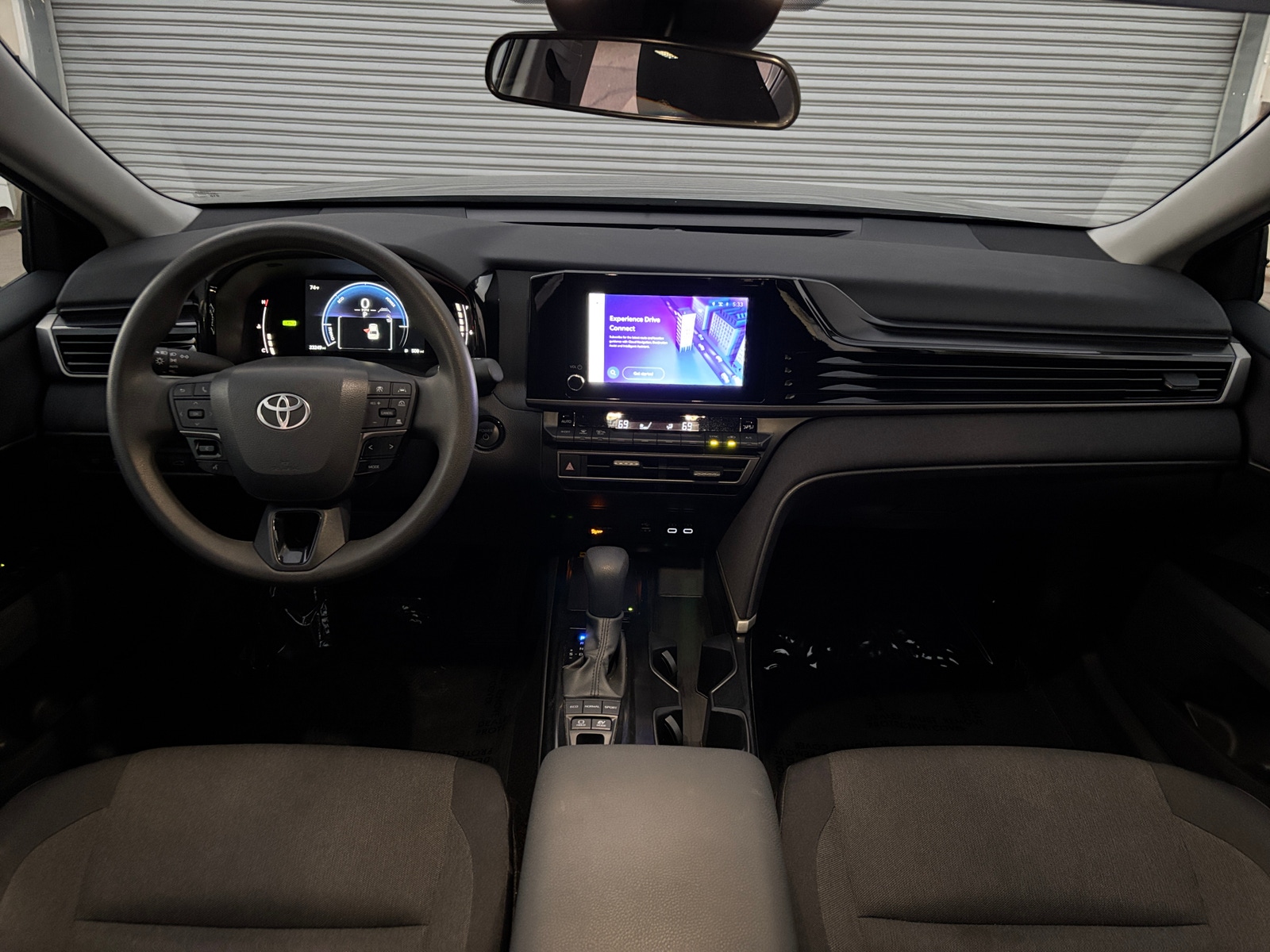 Thumbnail: 2025 Toyota Camry - 3