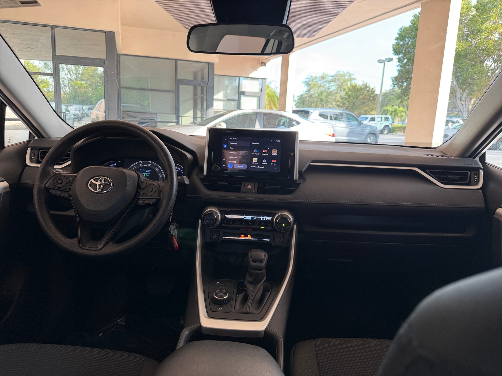 Thumbnail: 2025 Toyota RAV4 - 3