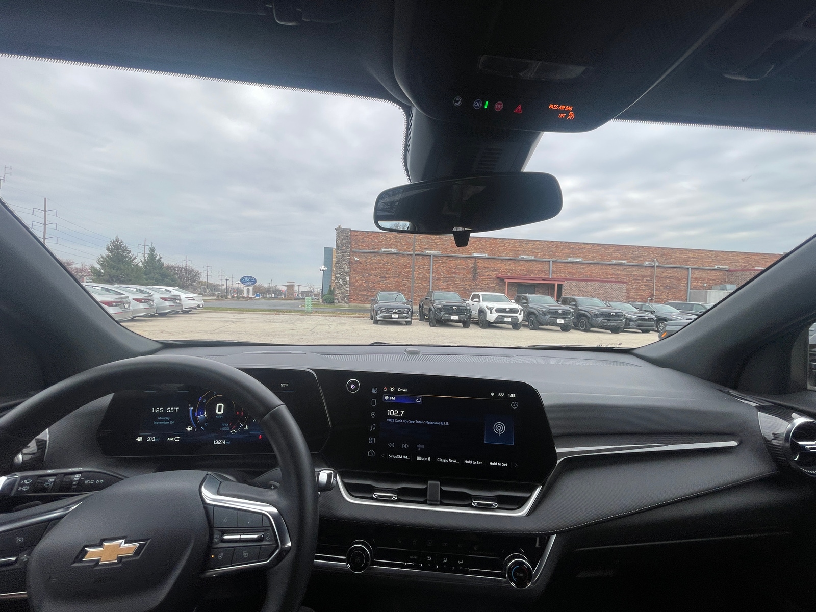 Thumbnail: 2025 Chevrolet Equinox - 3