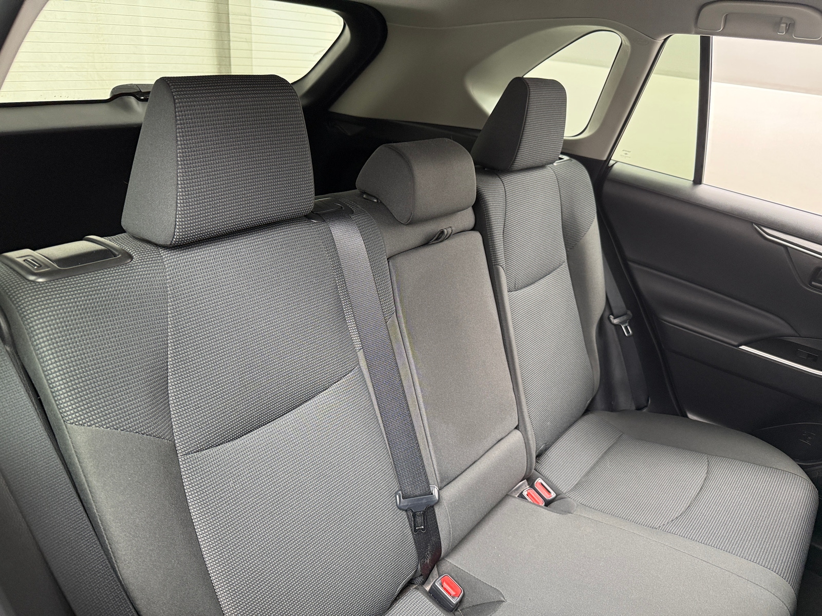 Thumbnail: 2022 Toyota RAV4 - 6