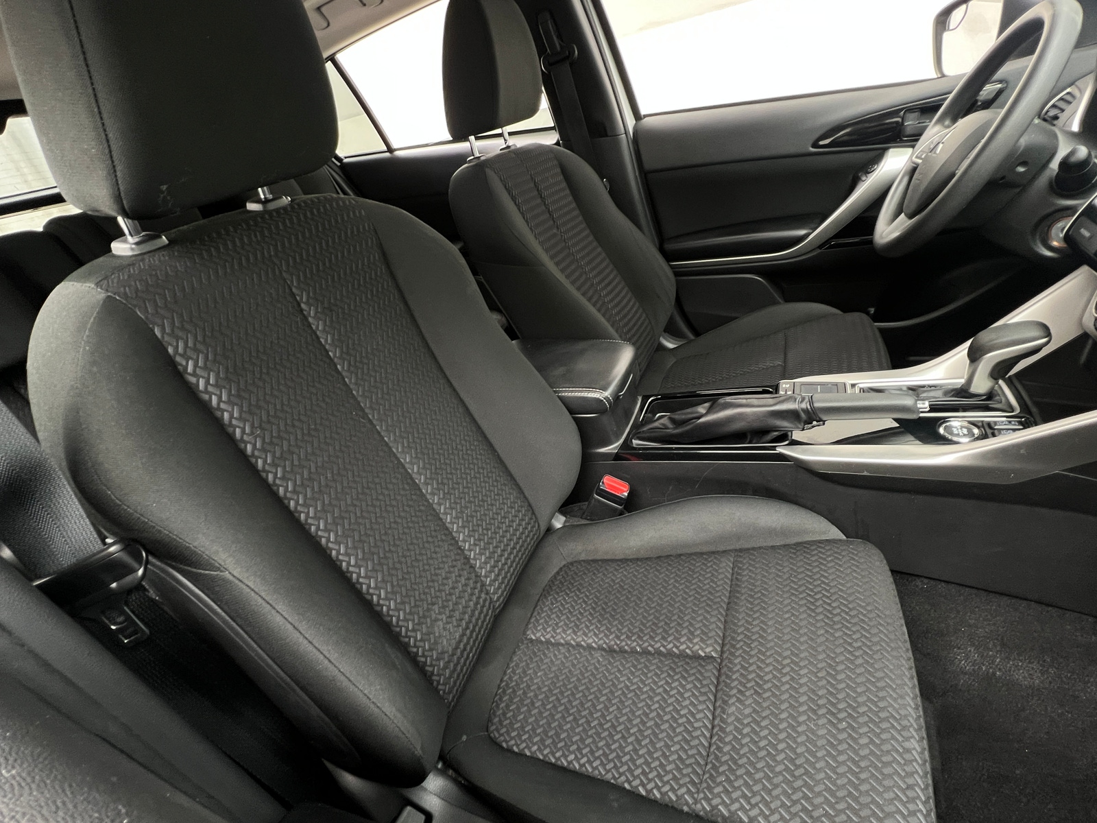 Thumbnail: 2020 Mitsubishi Eclipse Cross - 2