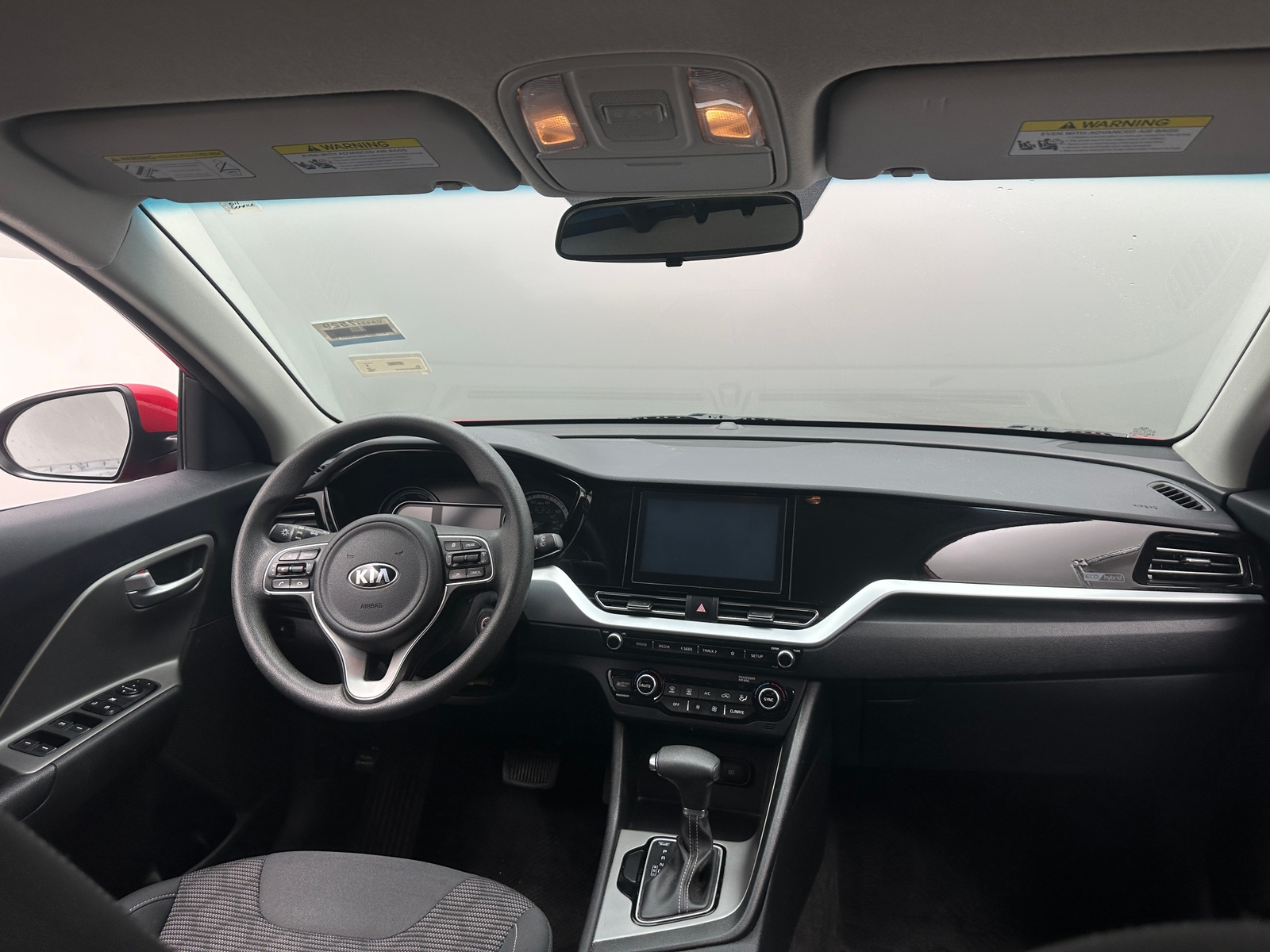 Thumbnail: 2020 Kia Niro - 3