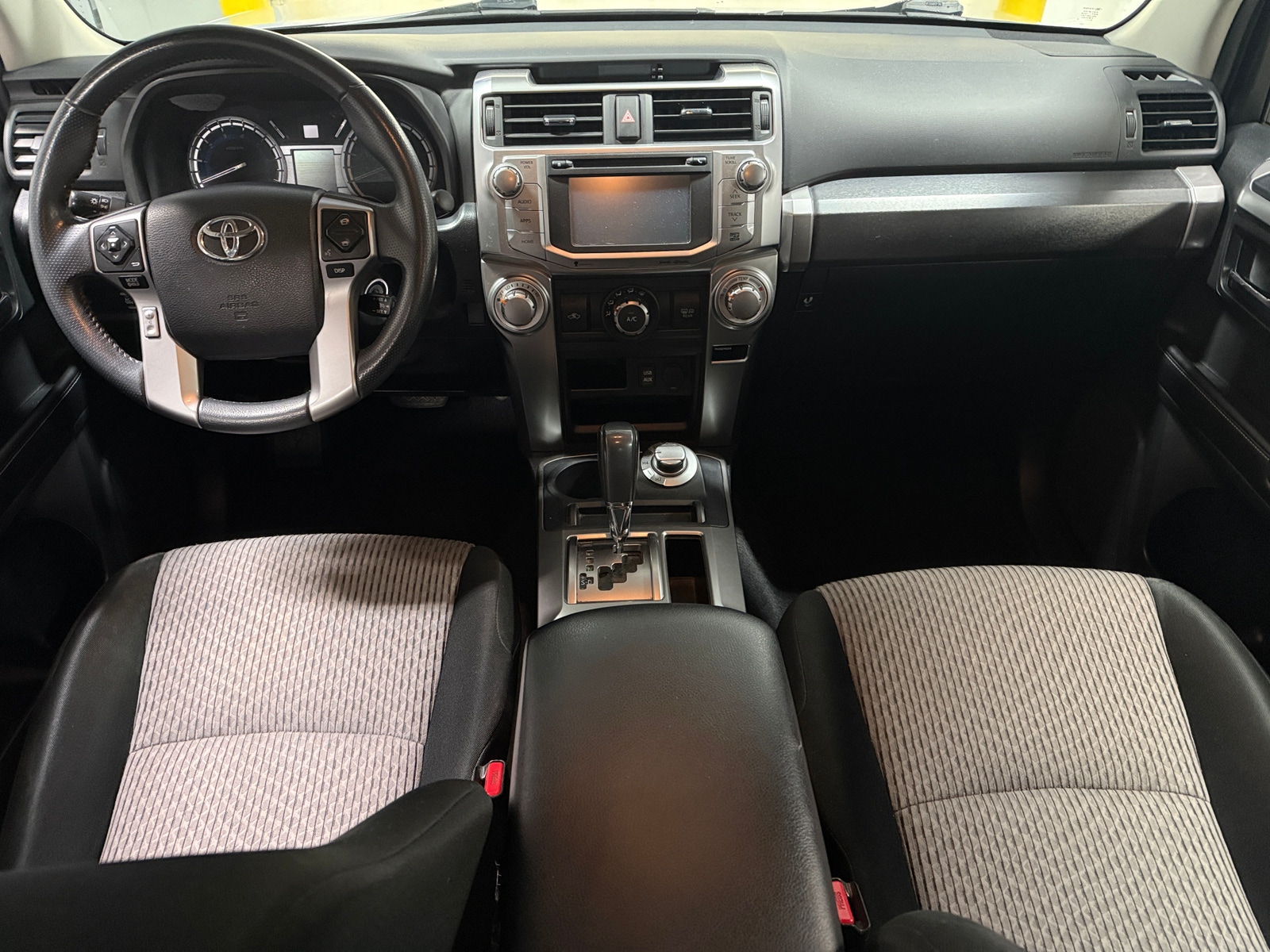 Thumbnail: 2016 Toyota 4Runner - 3