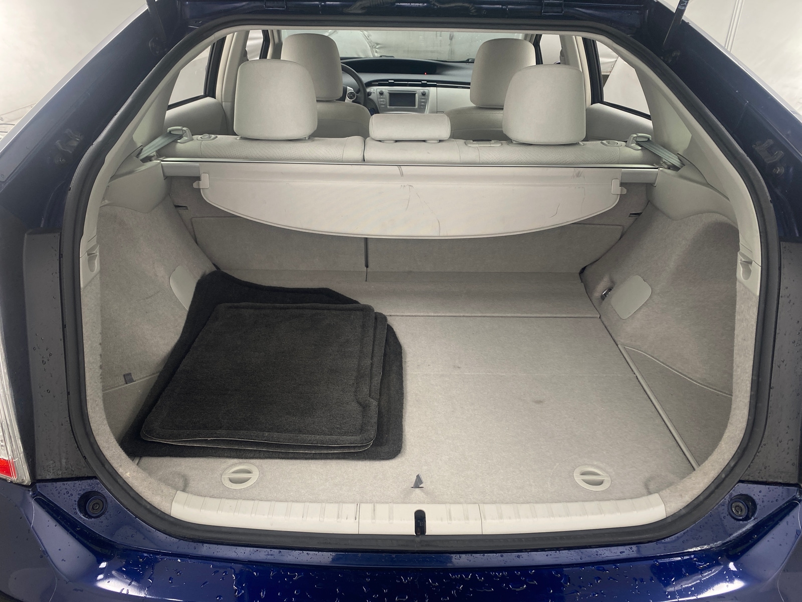 Thumbnail: 2015 Toyota Prius - 7