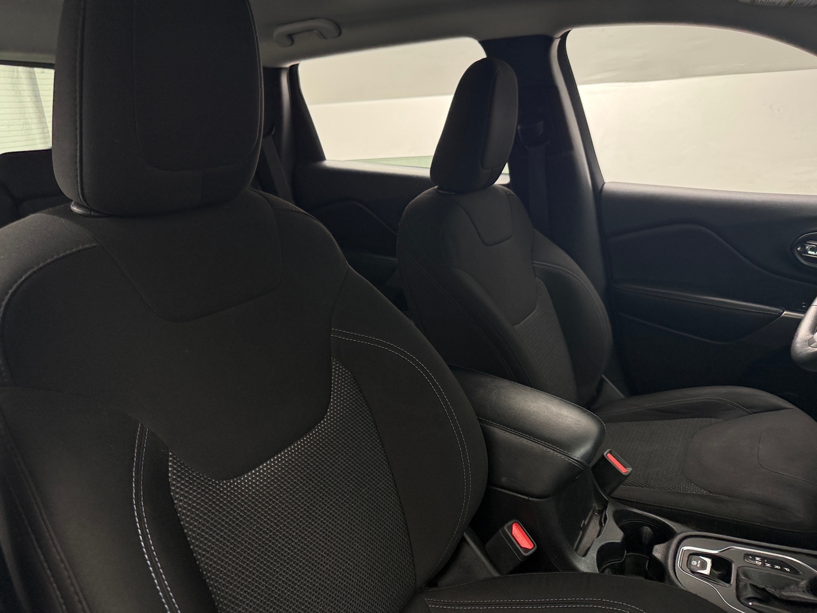 Thumbnail: 2019 Jeep Cherokee - 2