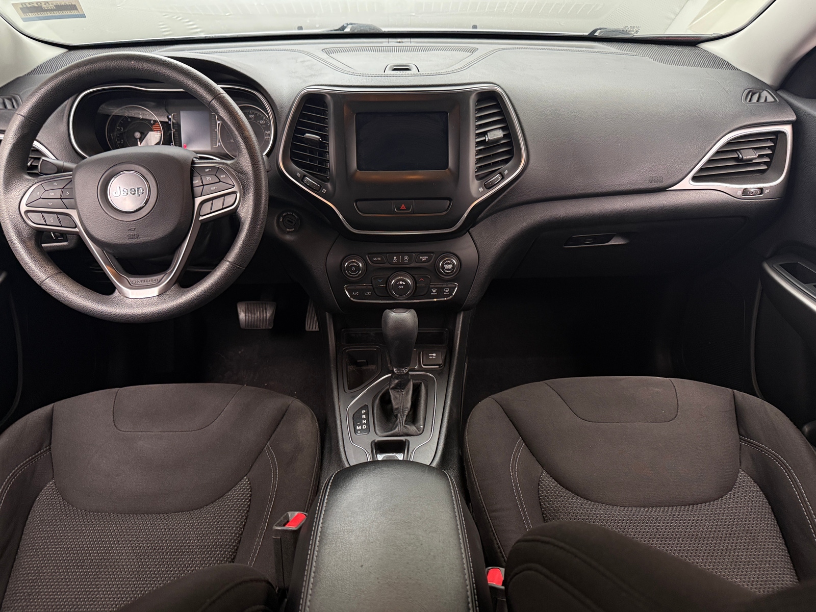 Thumbnail: 2019 Jeep Cherokee - 3