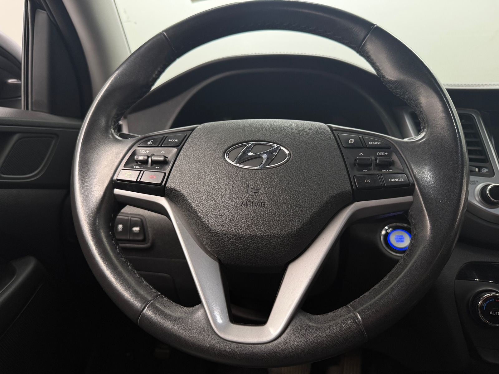 Thumbnail: 2017 Hyundai Tucson - 4