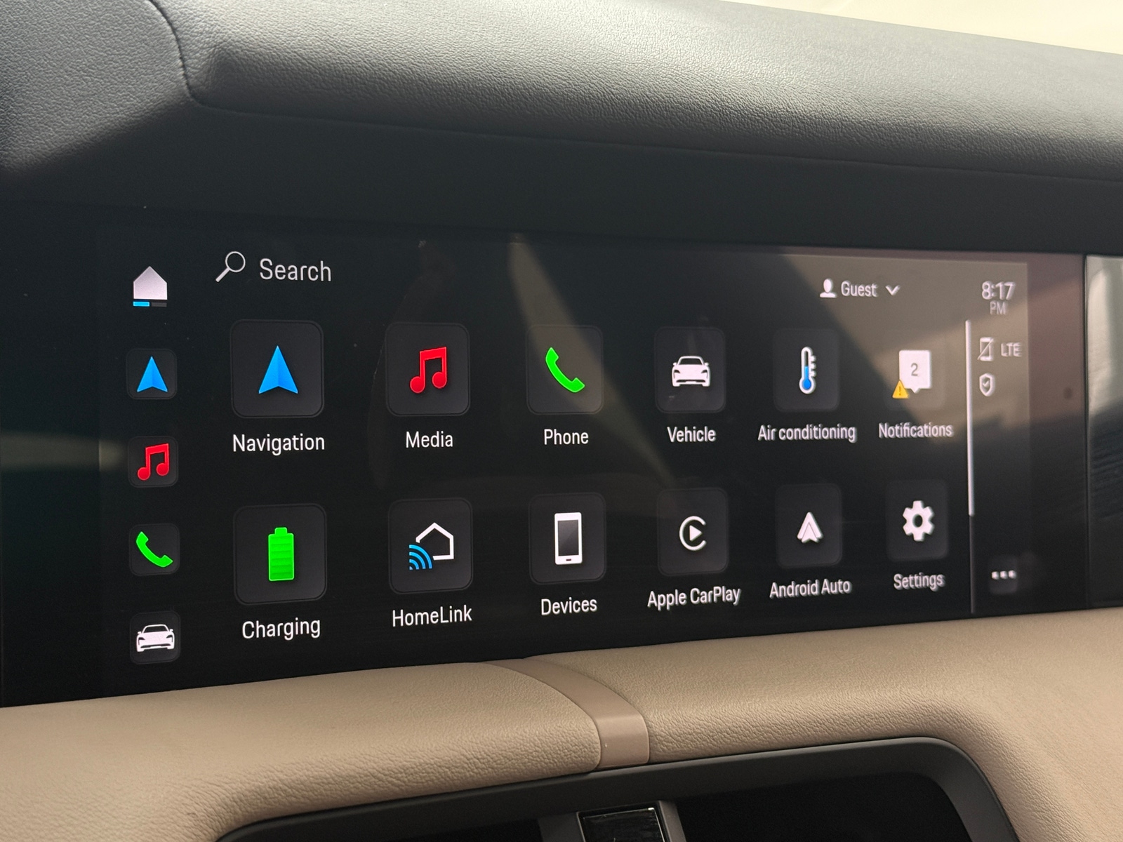 Thumbnail: 2023 Porsche Taycan - 3