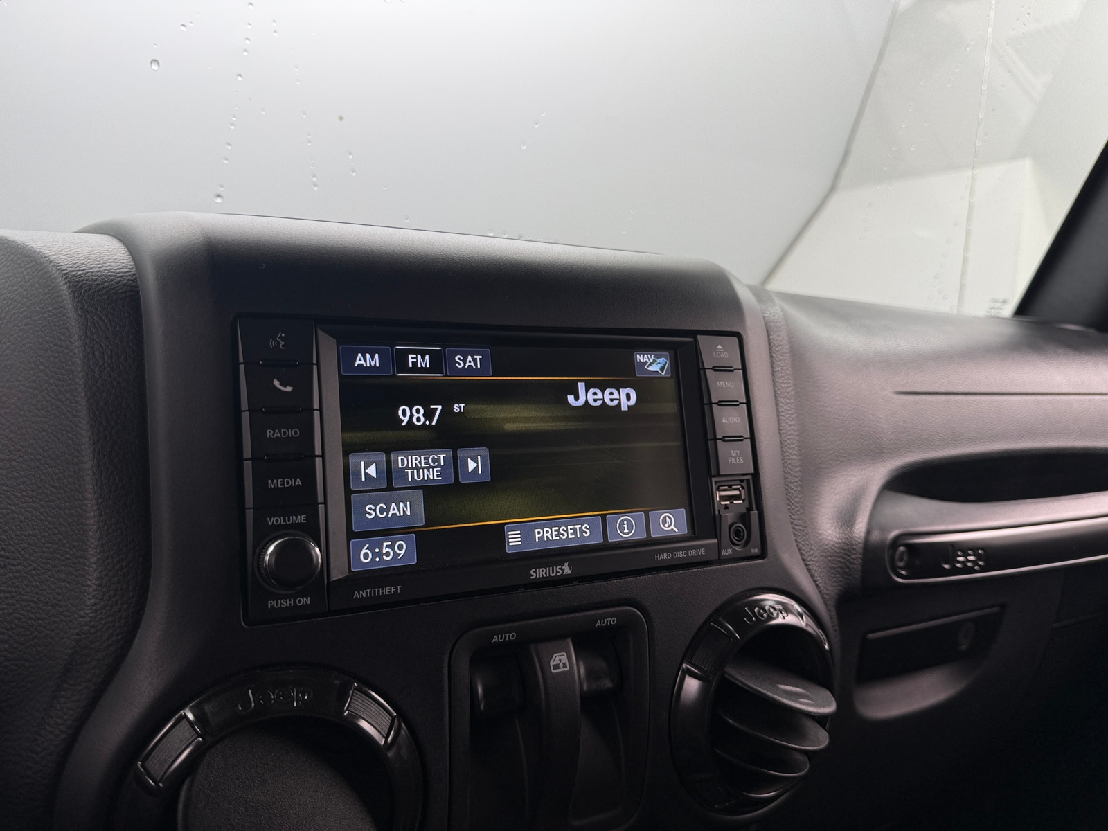 Thumbnail: 2018 Jeep Wrangler - 4