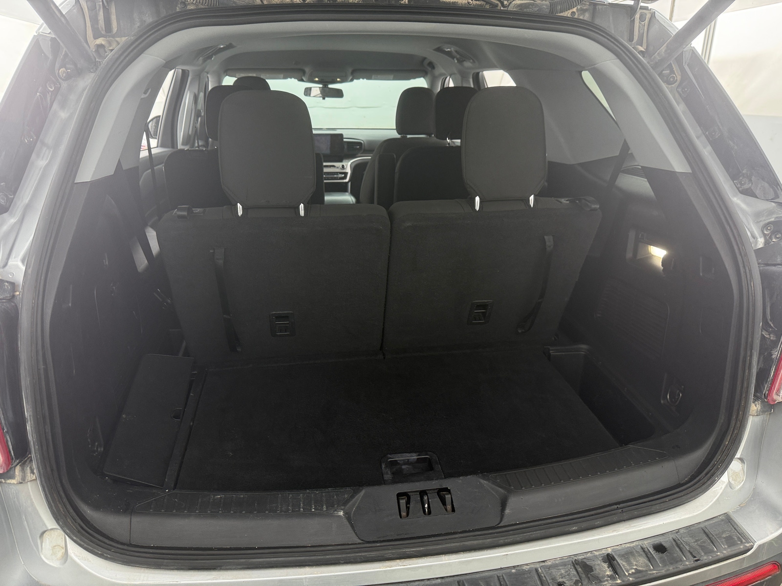 Thumbnail: 2022 Ford Explorer - 7