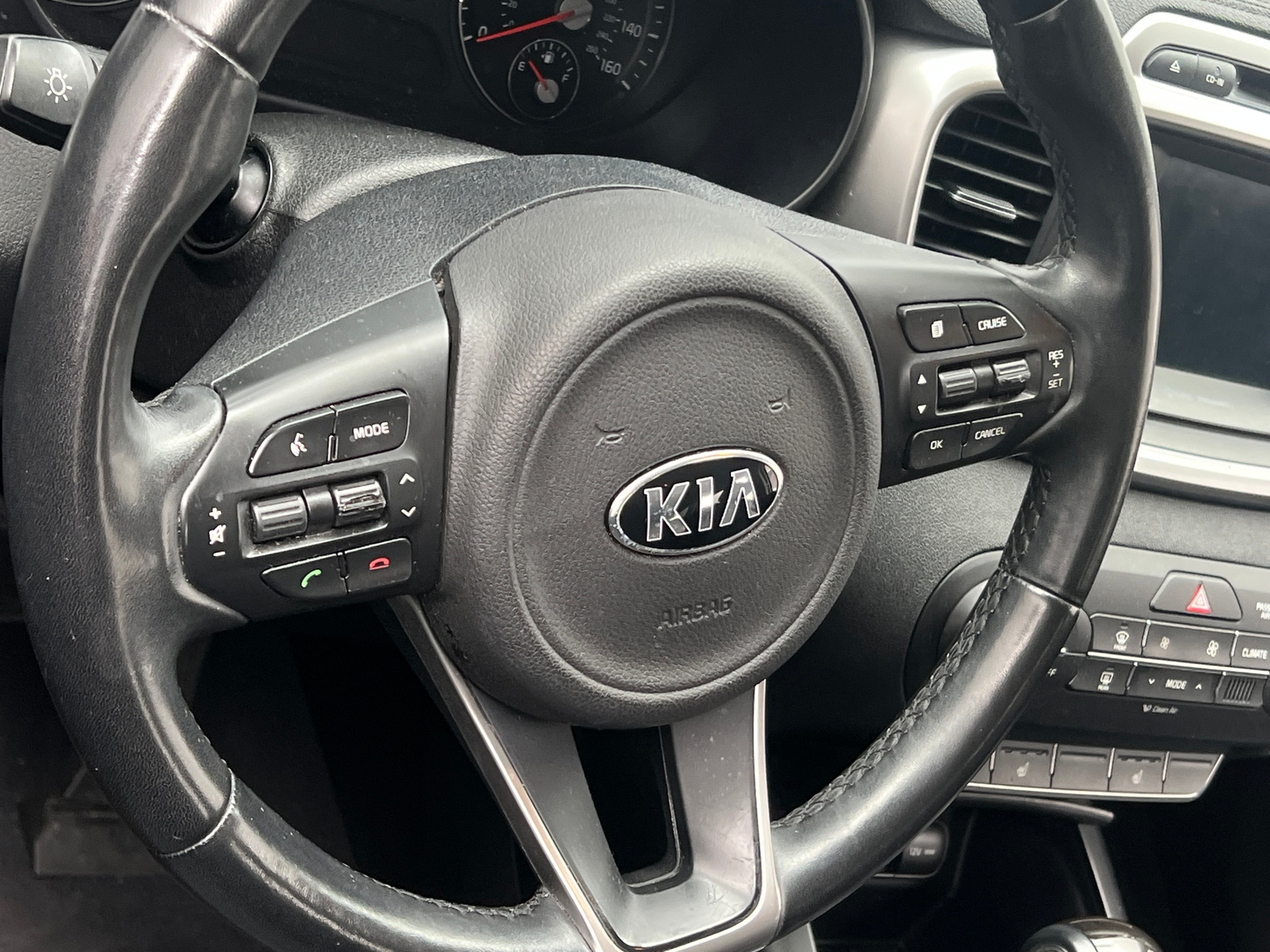 Thumbnail: 2018 Kia Sorento - 5