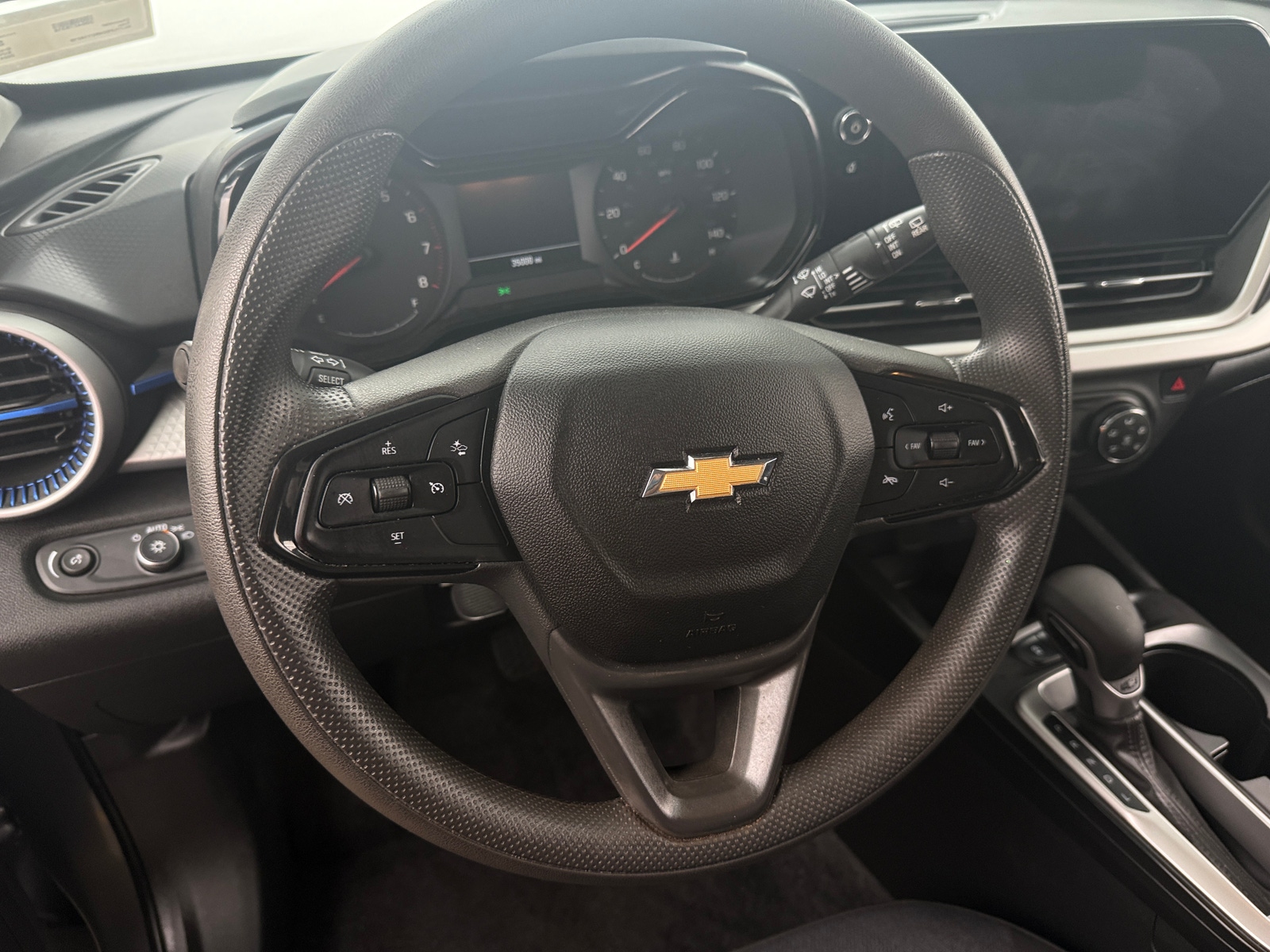 Thumbnail: 2024 Chevrolet Trax - 5