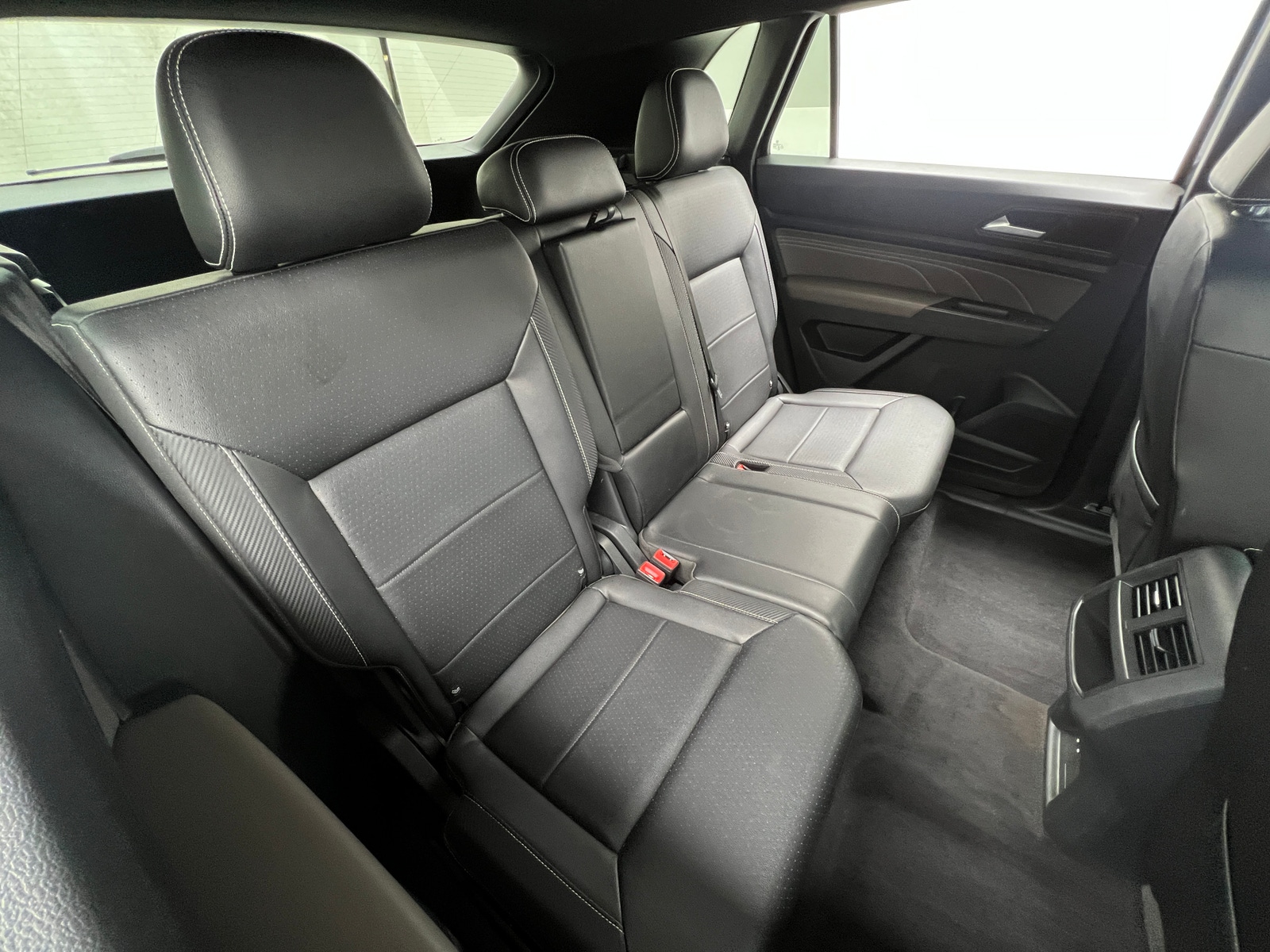 Thumbnail: 2021 Volkswagen Atlas - 5