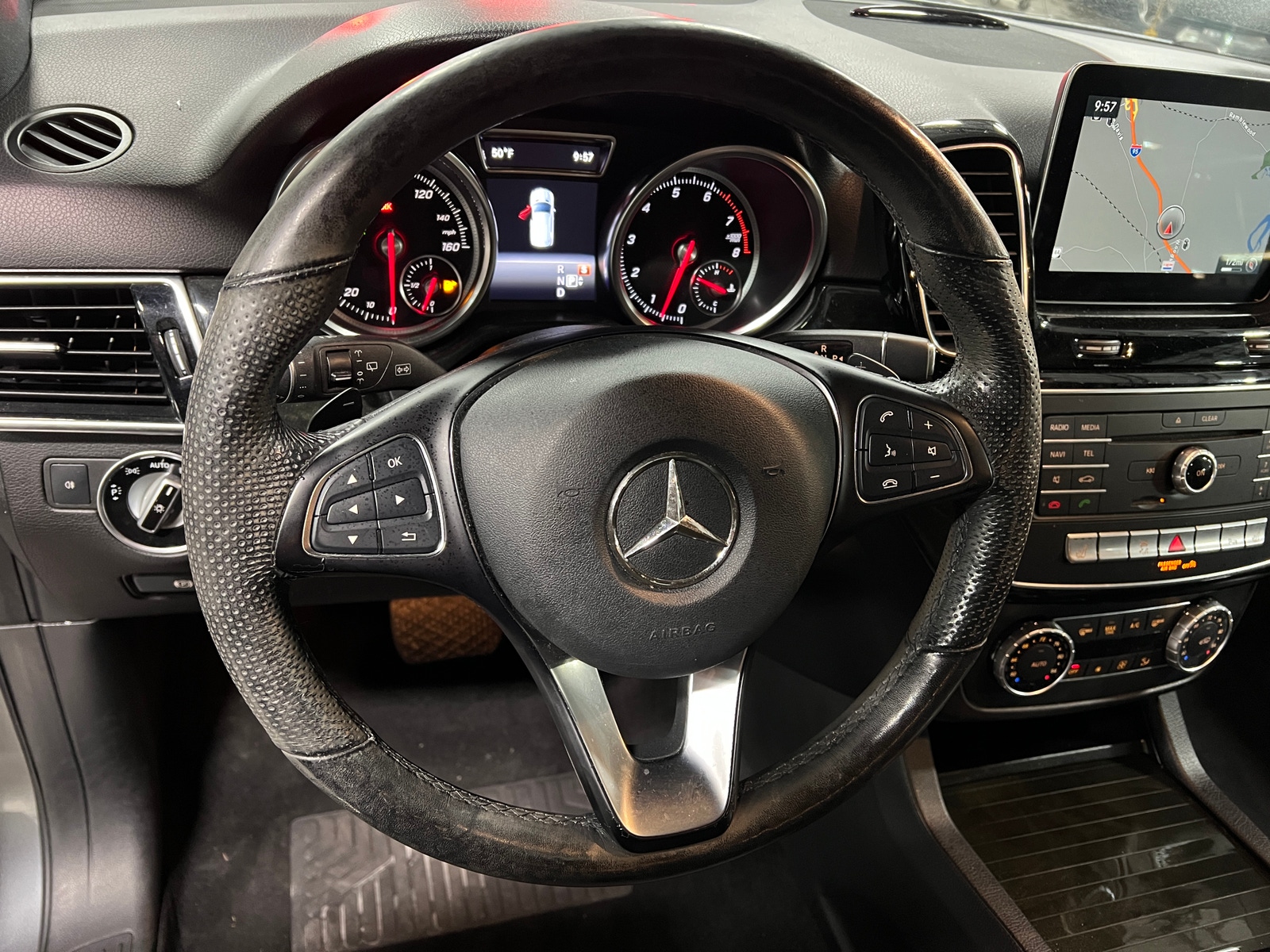 Thumbnail: 2017 Mercedes-Benz GLE - 4