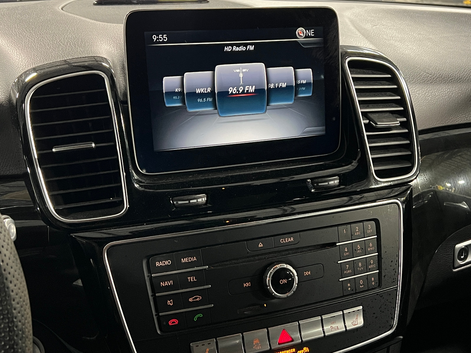 Thumbnail: 2017 Mercedes-Benz GLE - 3