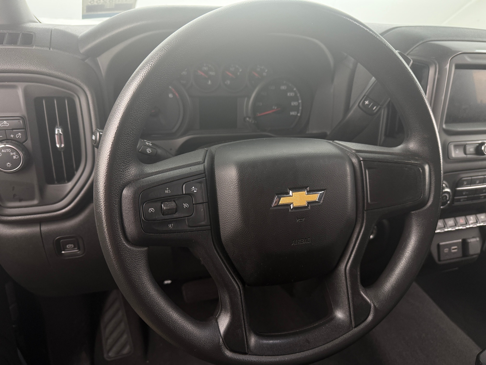 Thumbnail: 2023 Chevrolet Silverado 1500 - 5