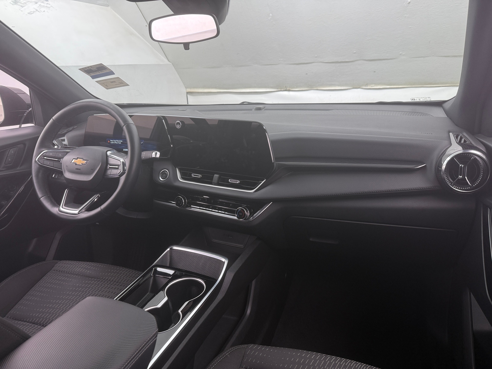 Thumbnail: 2025 Chevrolet Equinox - 3